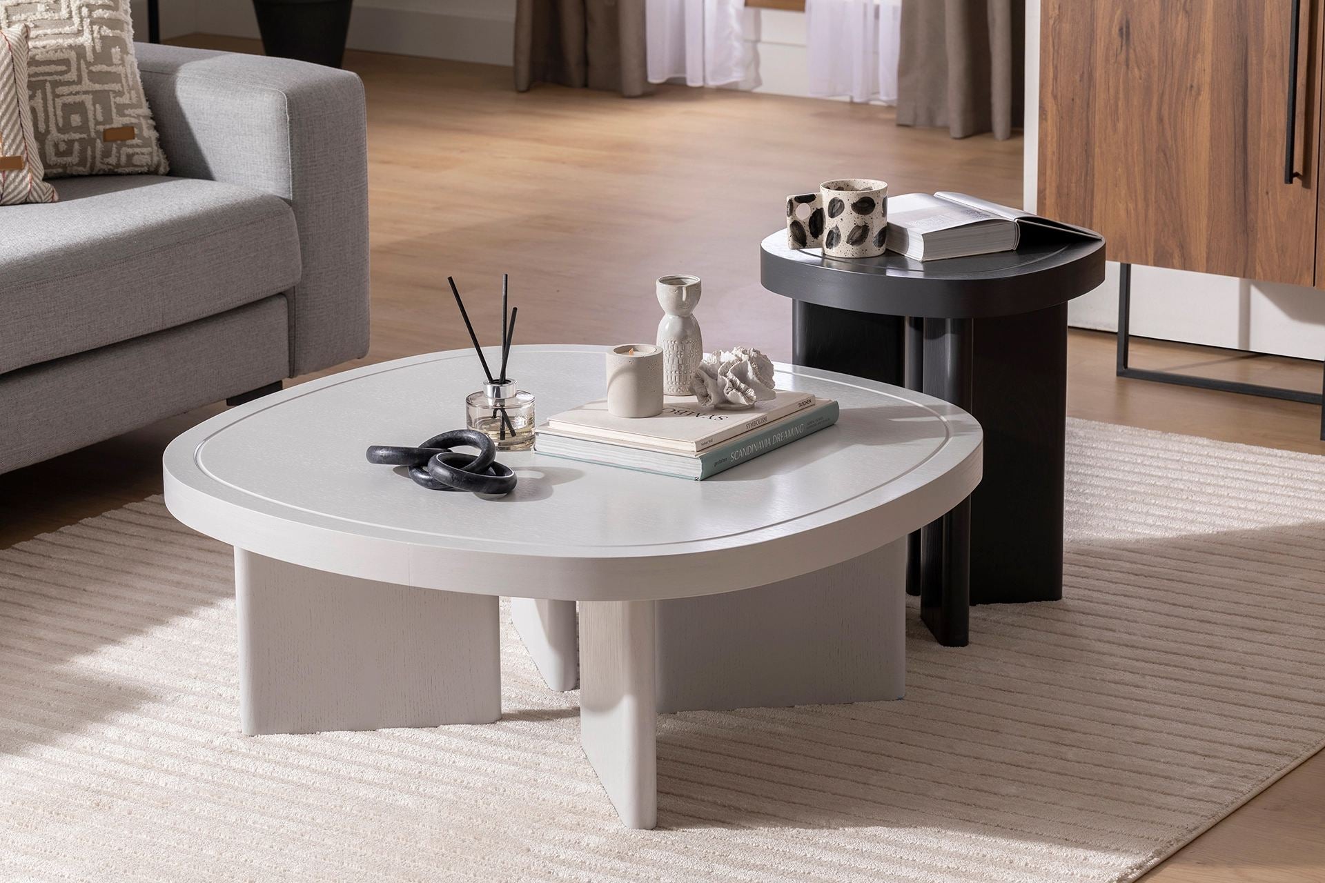 Mesa de Centro – 92 cm largura, 35 cm altura, 92 cm profundidade – Cinza – MDF