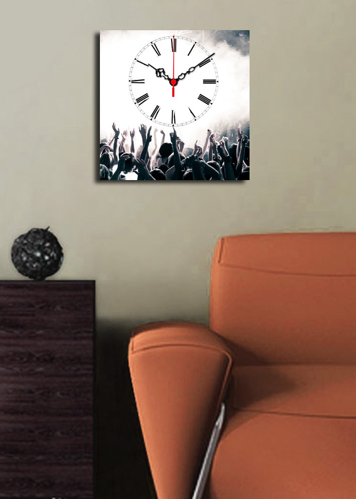 Relógio de Parede Decorativo em Tela Suede Multicolor, 28x28 cm, Moldura de Madeira 3 cm