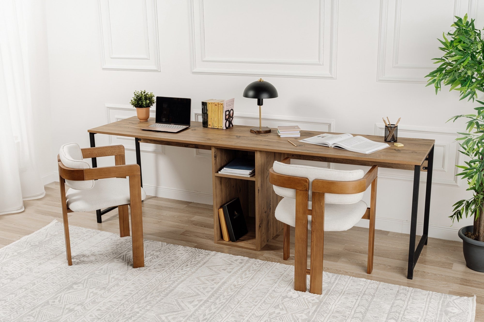 Secretária de Estudo/Escritório elegante, pinho atlântico e preto, 240 x 60 x 74 cm | 100% revestida em melamina, 18 mm de espessura, pernas com pintura eletrostática a pó | Montável na parede com prateleiras