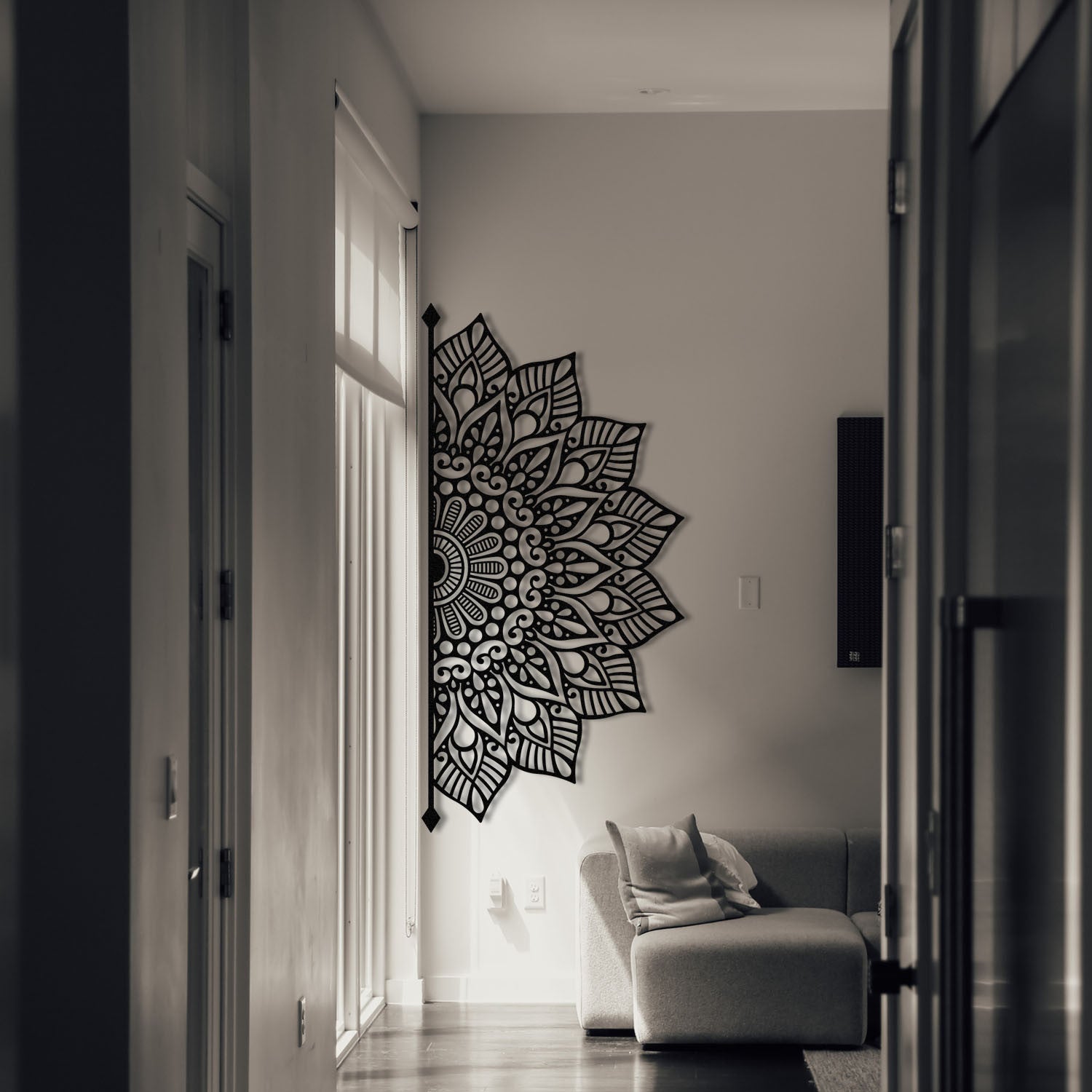Afra — Acessório Decorativo de Parede em Metal (100%), Preto, 160 x 77 cm