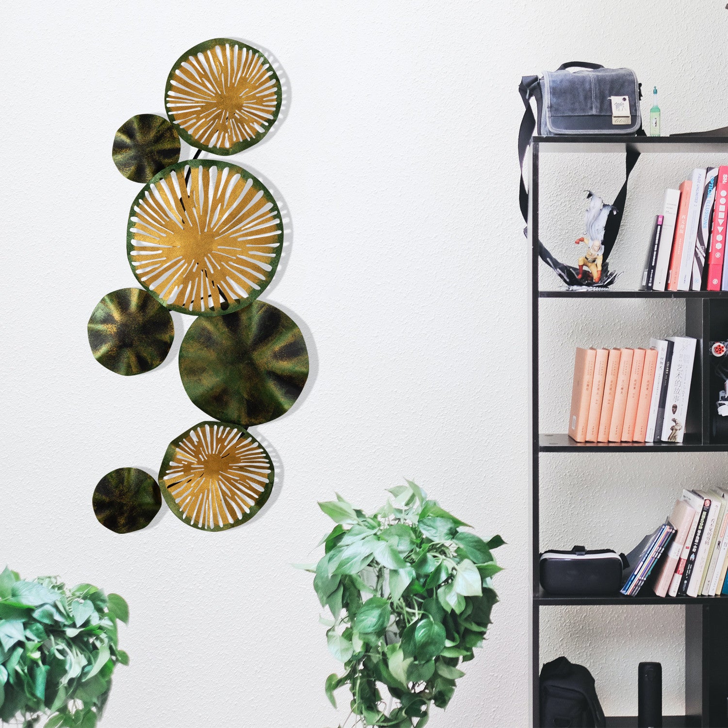Astrid CH102-1 – Acessório Decorativo de Parede em Metal Multicolor (100% metal, 0,8 mm), 79x35 cm