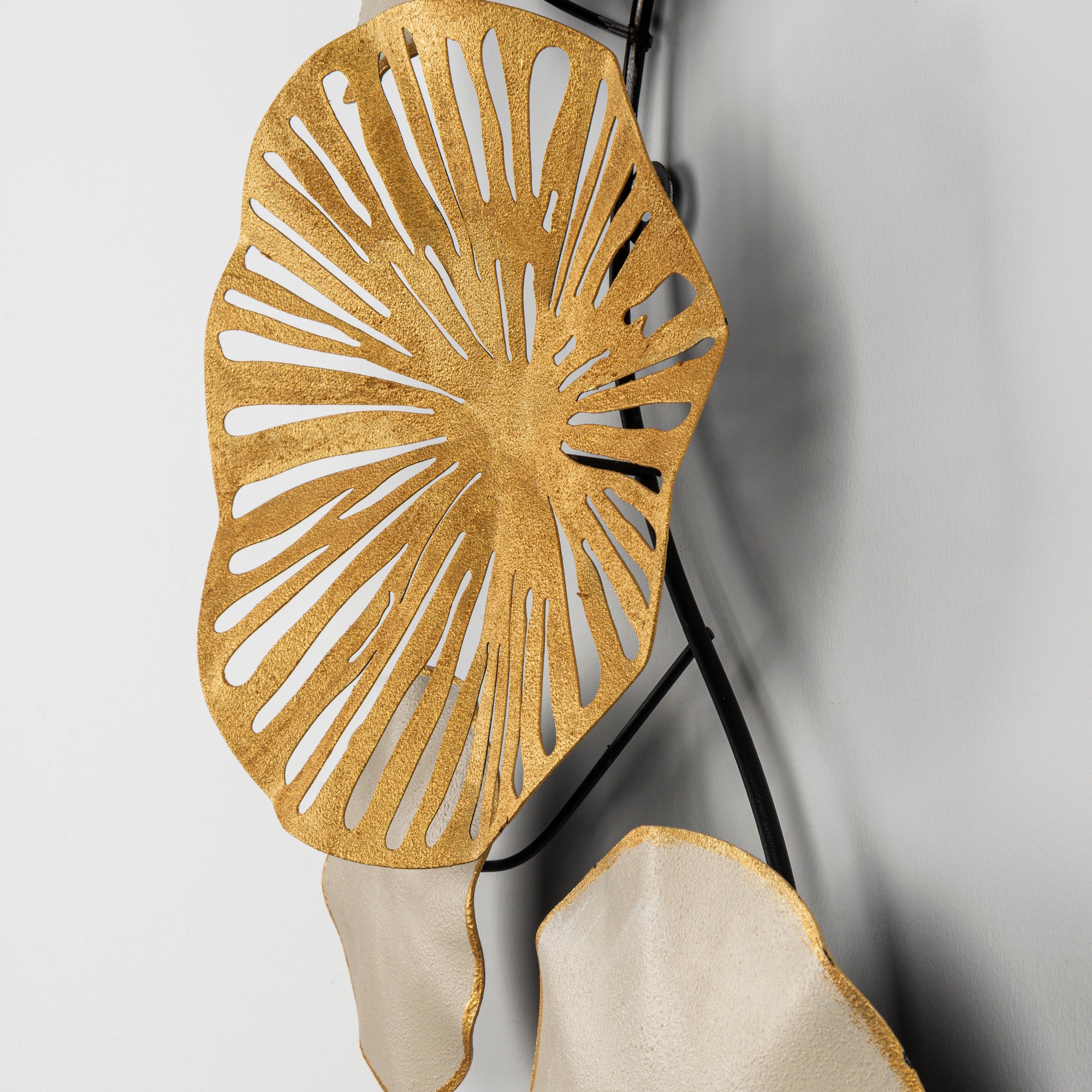 Astrid CH102-3 — Acessório Decorativo de Parede em Metal Multicolor 79x35 cm (100% metal, 0,8 mm)