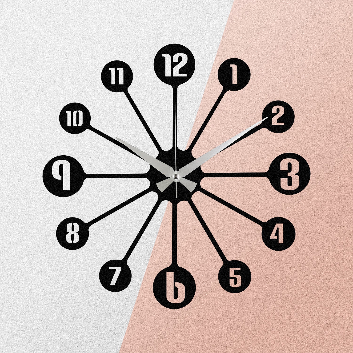 Relógio de Parede Decorativo em Metal Enzoclock S014 - Preto, 48x48 cm (funciona com 1 pilha AA, não incluída)