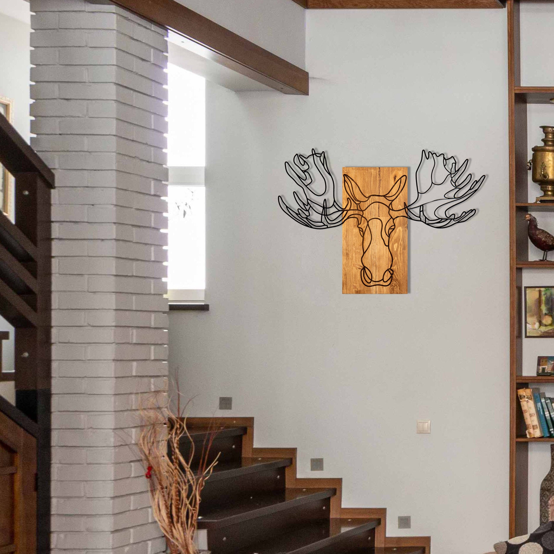 Jeyan — Acessório Decorativo de Parede em Metal com Moldura em Nogueira, Preto, 93 x 66 cm