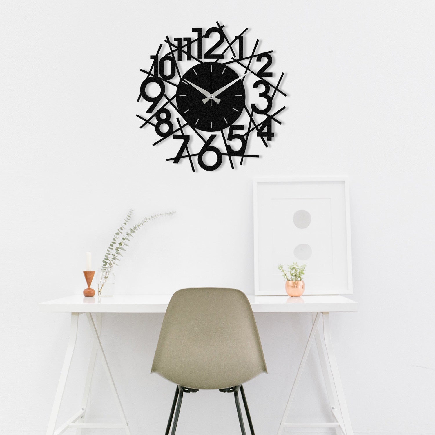 Relógio de Parede Decorativo em Metal Rasputin – Preto, 48 x 48 cm