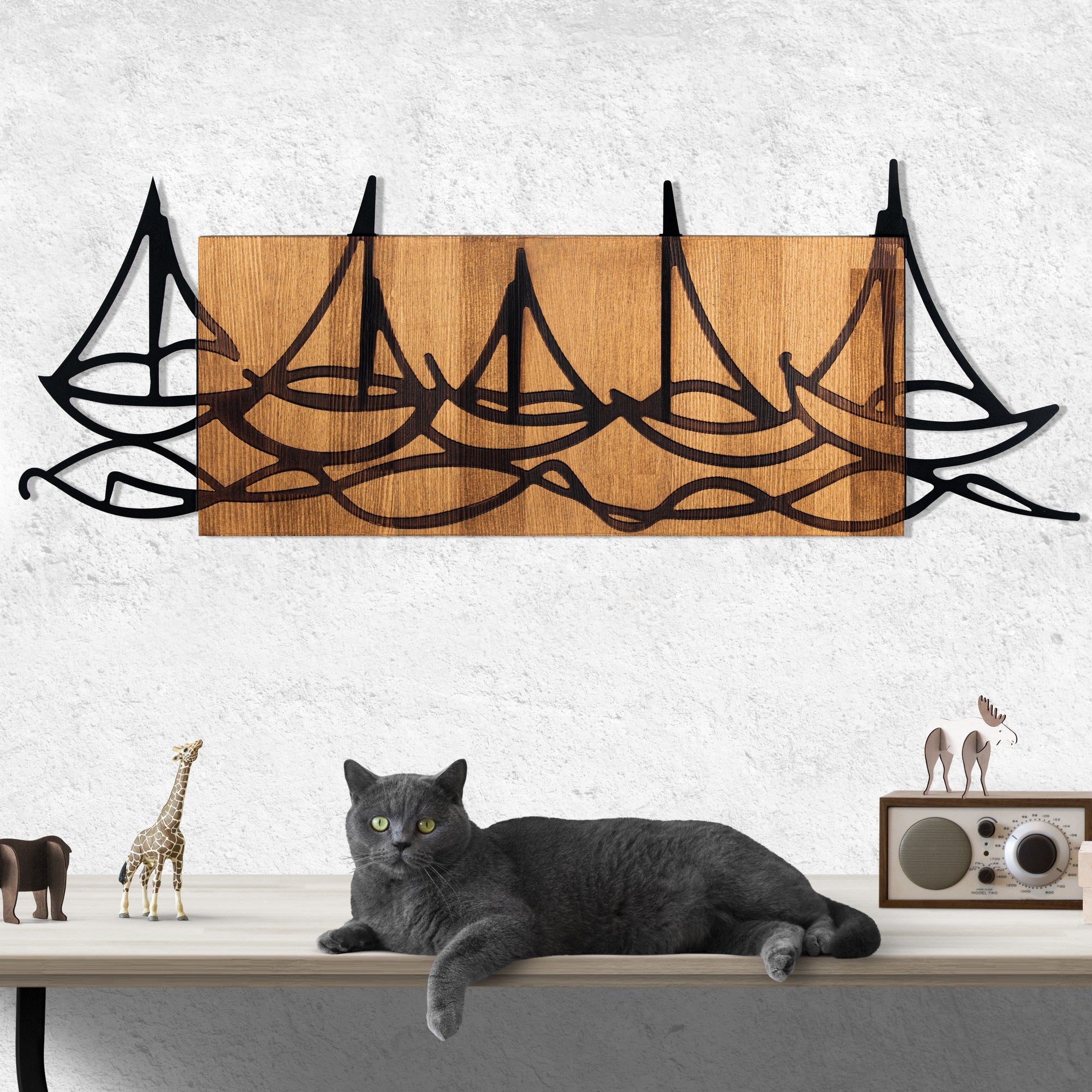 Navios no Mar – Decoração de Parede em Metal, Moldura em Nogueira, Preto, 86 x 31 cm