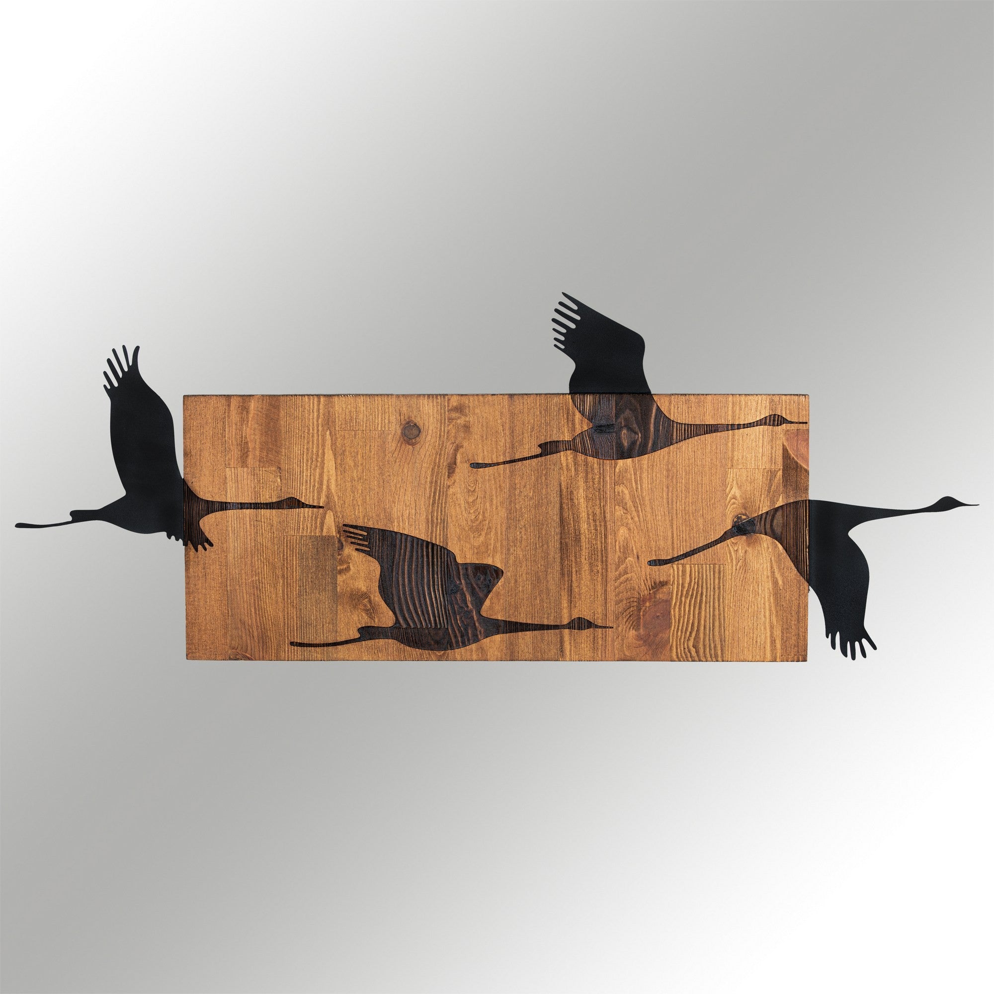 Ganso – Acessório Decorativo de Parede em Metal Preto com Moldura de Madeira Nogueira, 90,5 x 34,5 cm