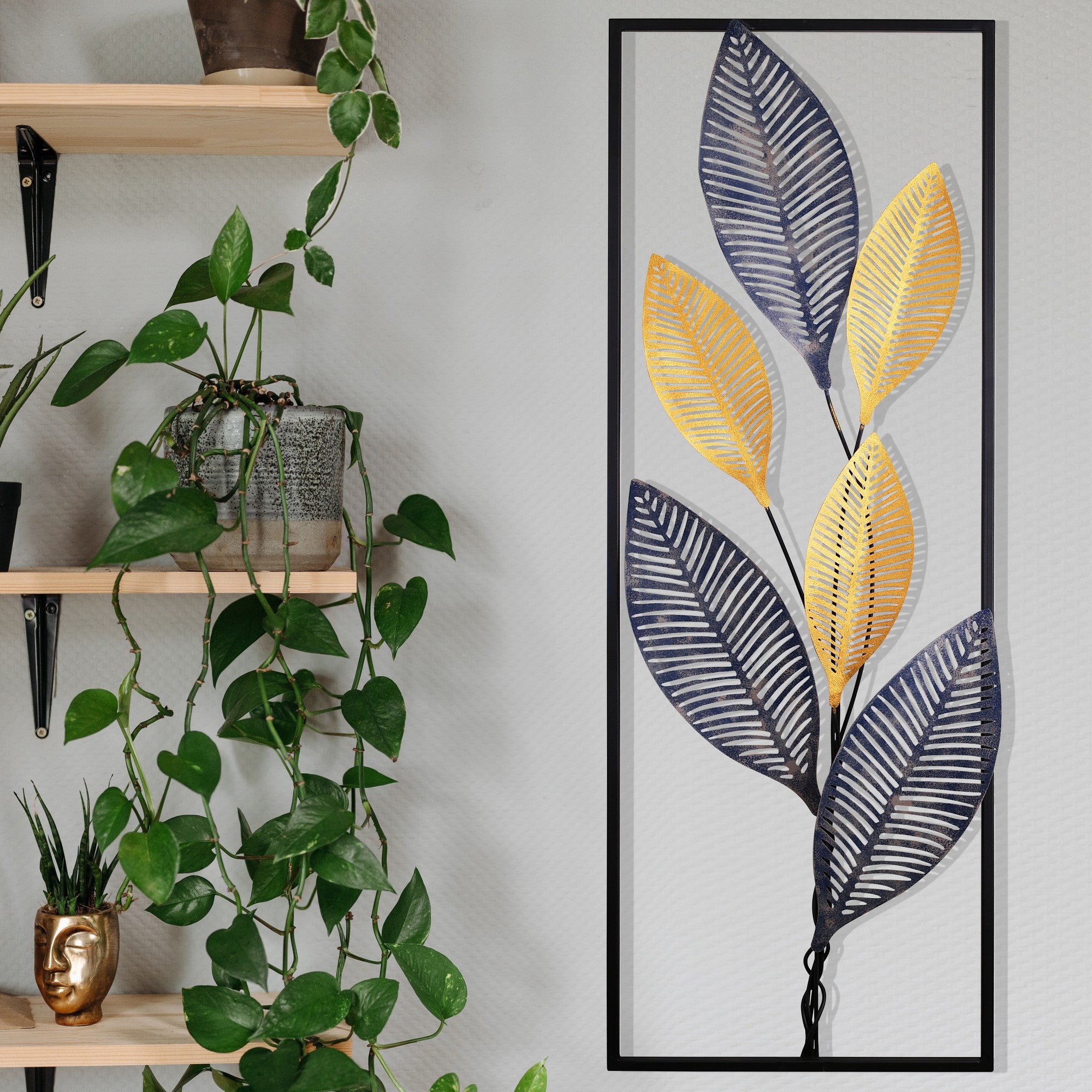 Napoleon — Acessório Decorativo de Parede em Metal Multicolor, Feito à Mão (32 x 5 x 90 cm)