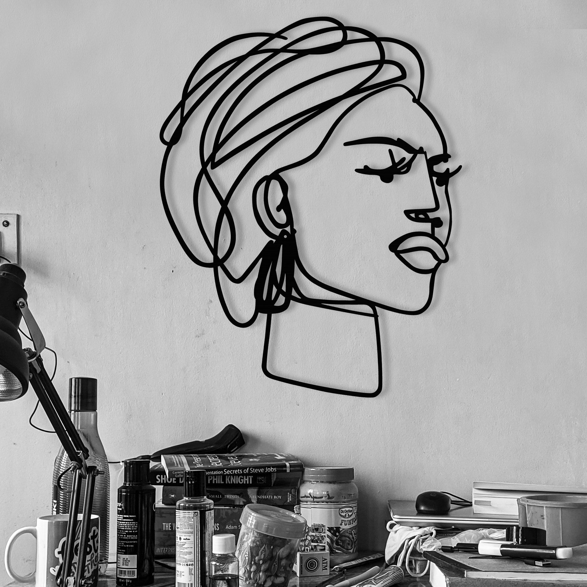 Afro — Acessório Decorativo de Parede em Metal Preto, 52,5 x 66 cm (Espessura 1,2 mm, 1,024 kg)