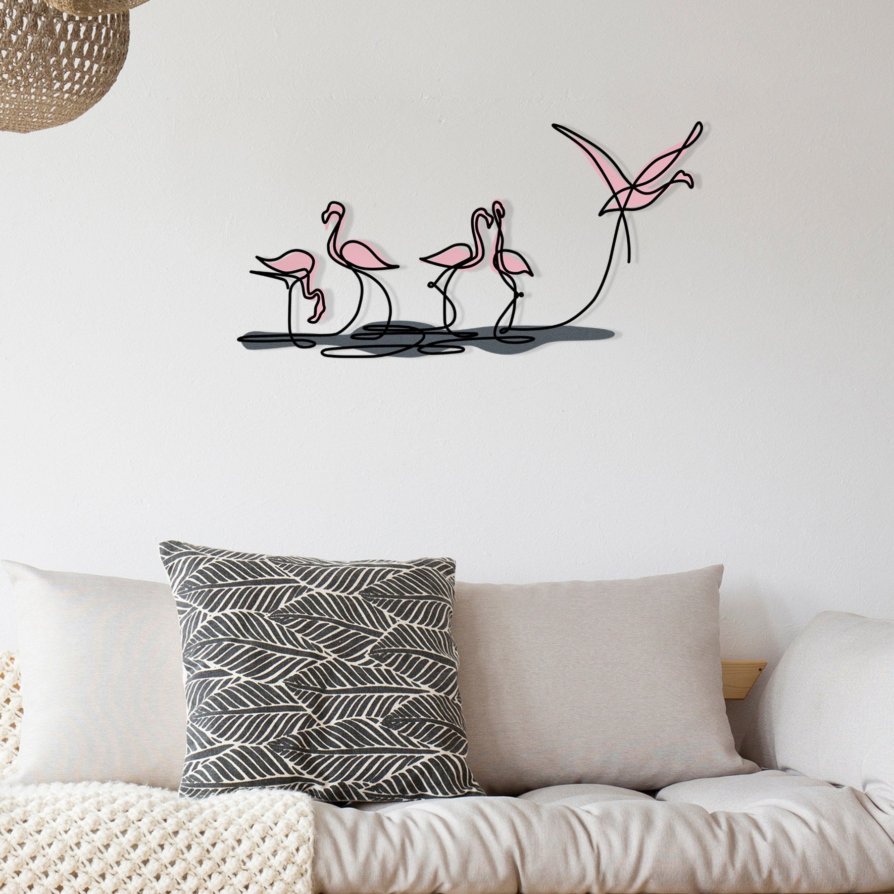 Flamingo S Multicolor — Acessório Decorativo de Parede em Metal e Madeira (66 x 35 cm)