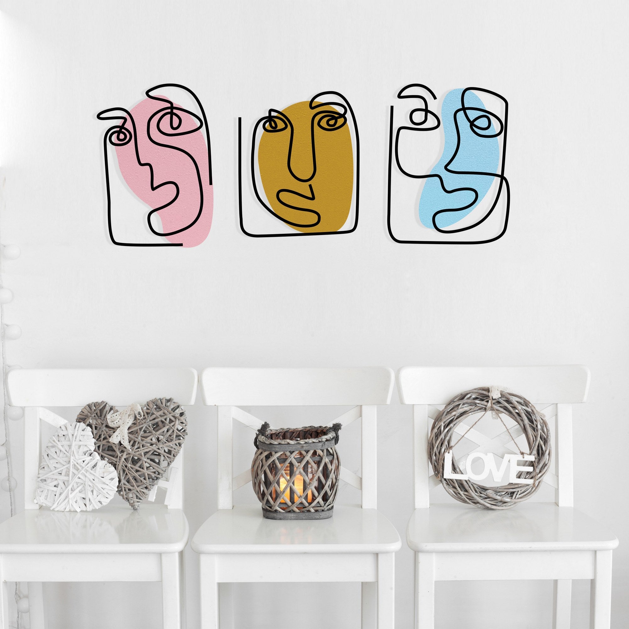Kubizm 29 – Acessório Decorativo de Parede Multicolor em Metal e Madeira, 121 x 48 cm
