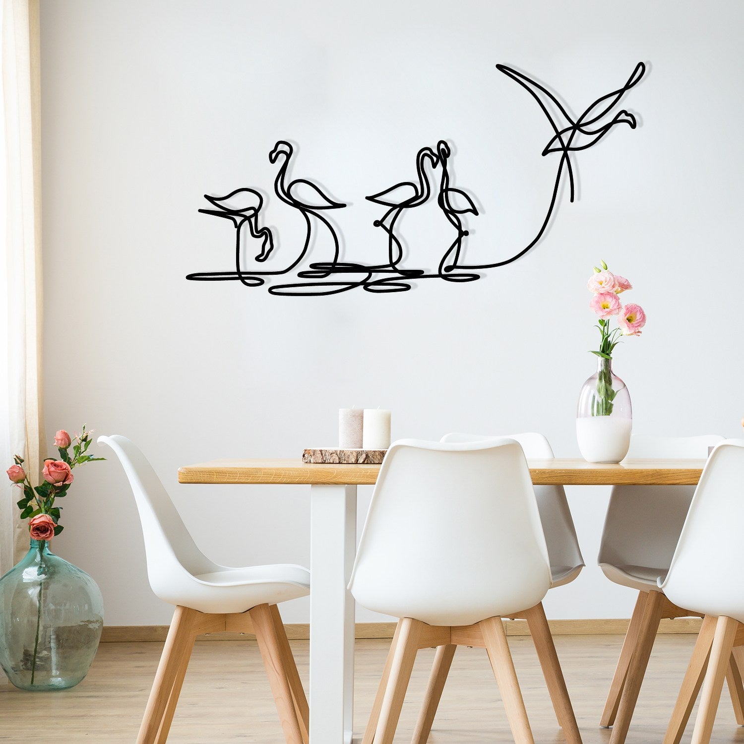 Flamingo 316 M – Acessório Decorativo de Parede em Metal Preto 115 x 58,5 cm