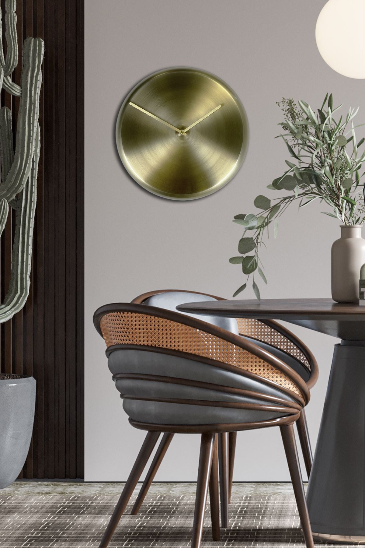 Relógio de Parede Decorativo em Alumínio 100% Dourado 30x30 cm – Mecanismo Silencioso