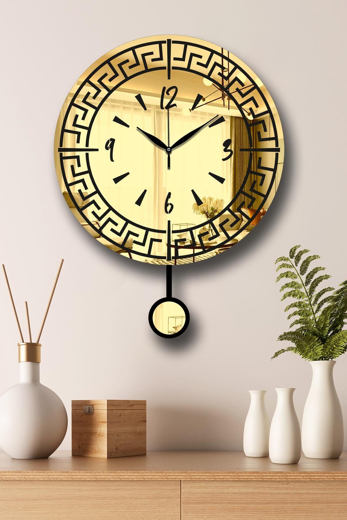 Relógio de Parede Decorativo Dourado em MDF e Acrílico 39x50 cm (Ø39 cm) – 3,6 mm, Leve 0,5 kg – Vlnt113Al