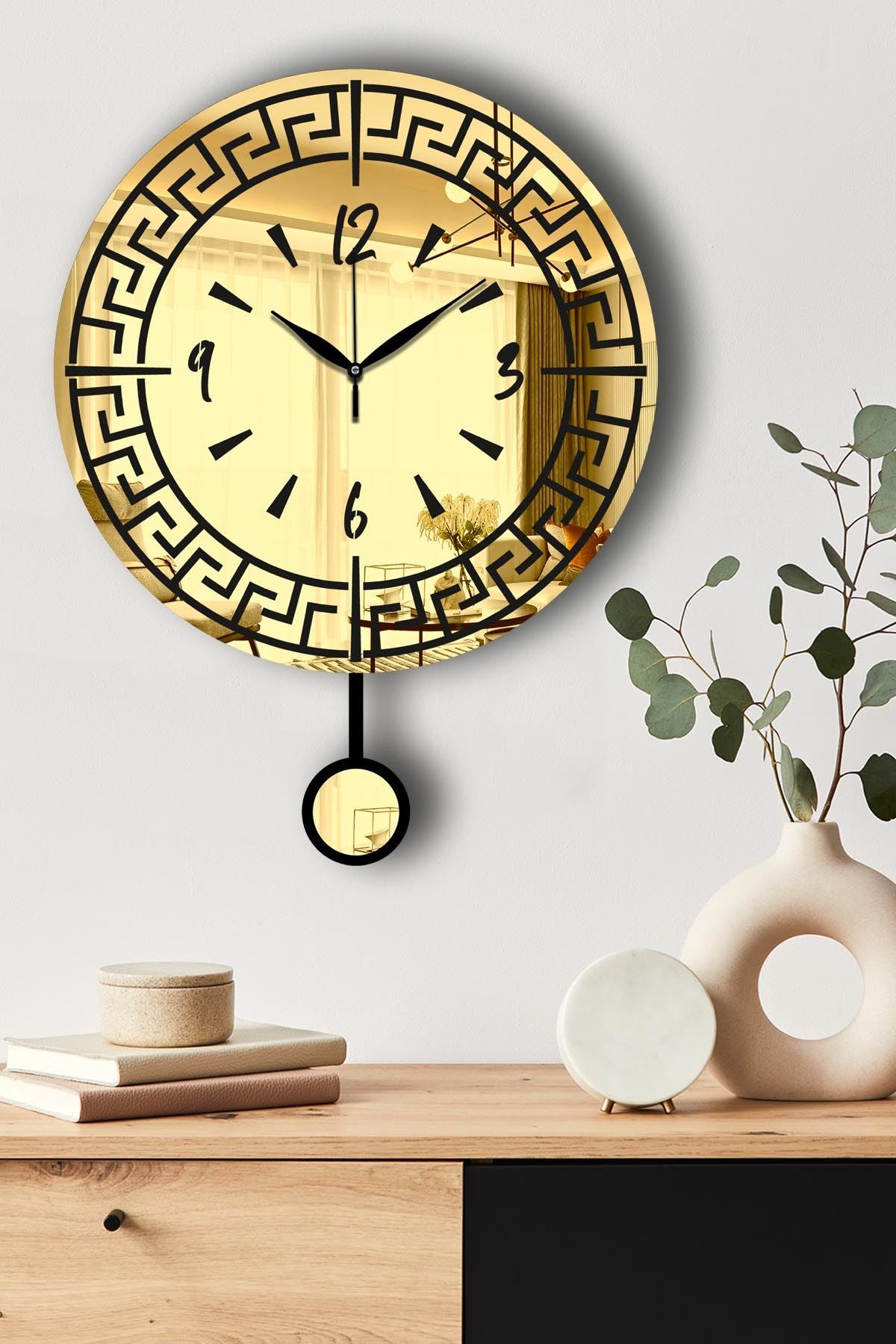 Relógio de Parede Decorativo Dourado em MDF e Acrílico 39x50 cm (Ø39 cm) – 3,6 mm, Leve 0,5 kg – Vlnt113Al