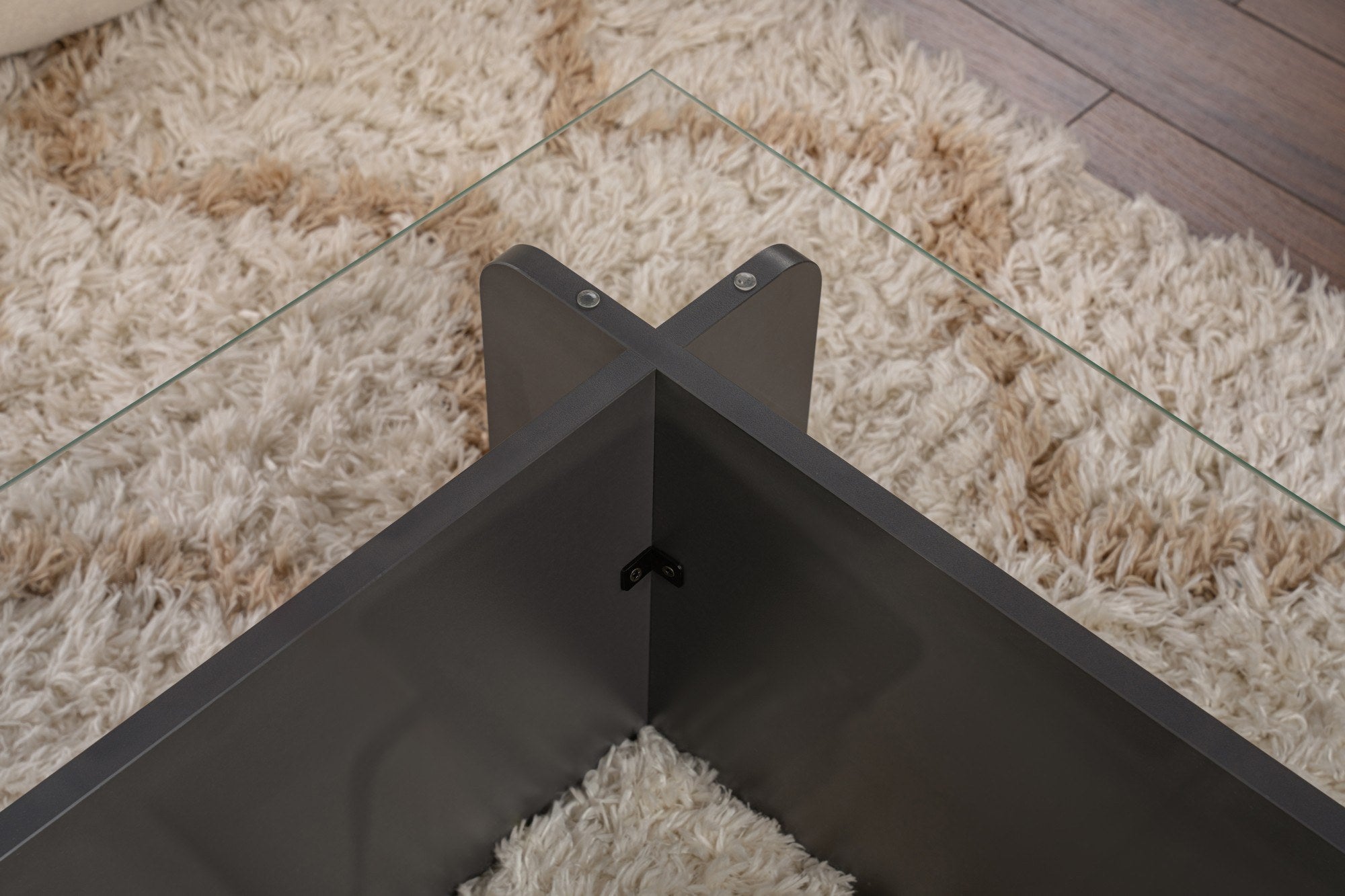 Mesa de Centro Elegante, Antracite, 105 x 30 x 65 cm | Tampo 100% Vidro Temperado, Estrutura 100% Aglomerado Revestido com Melamina, Design Durável e Moderno