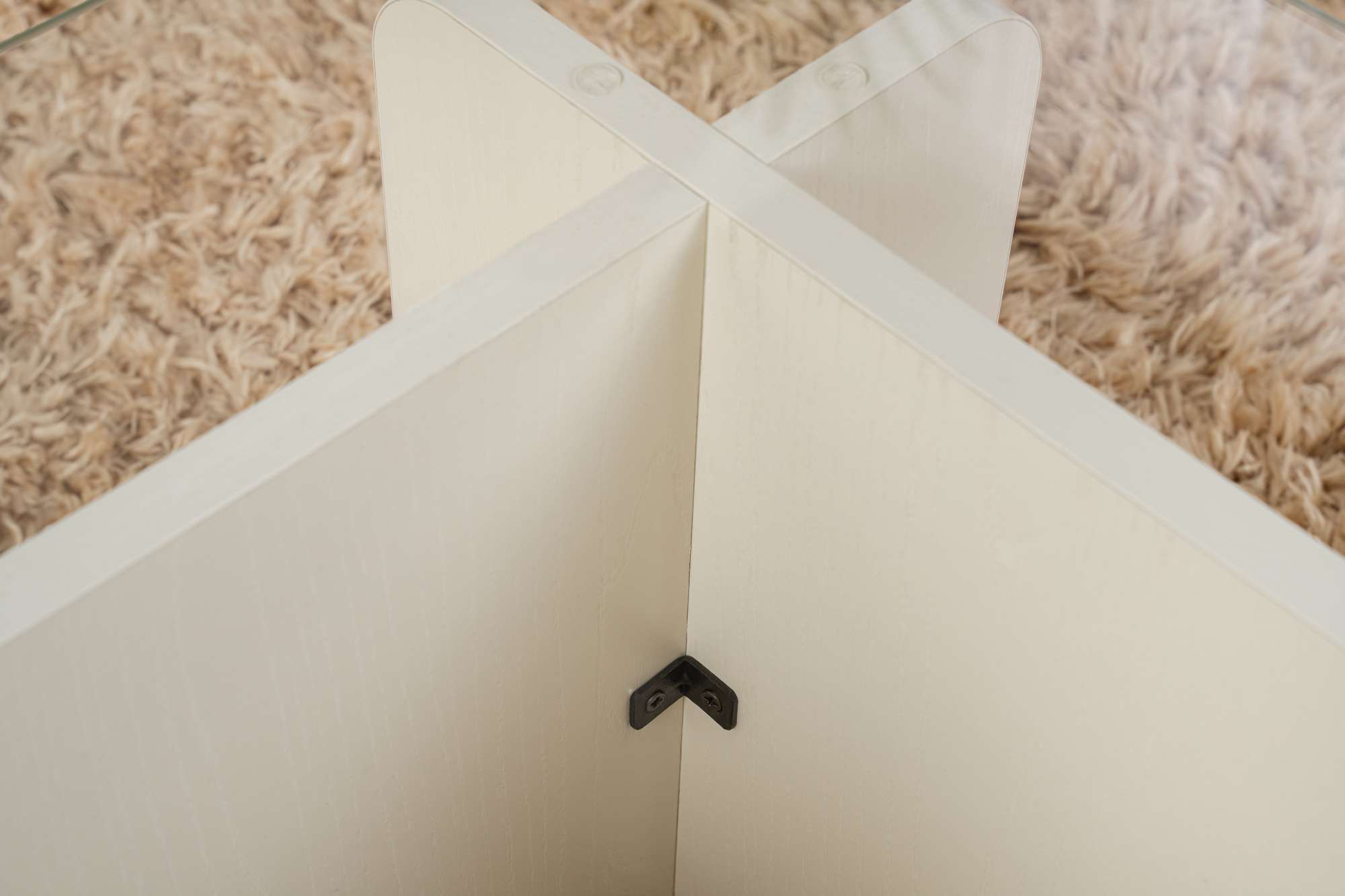 Mesa de Centro Elegante, 105 cm x 30 cm x 65 cm | Tampo 100% Vidro Temperado, Estrutura 100% Aglomerado Revestido com Melamina | Acabamento Branco Elegante para Espaços Modernos