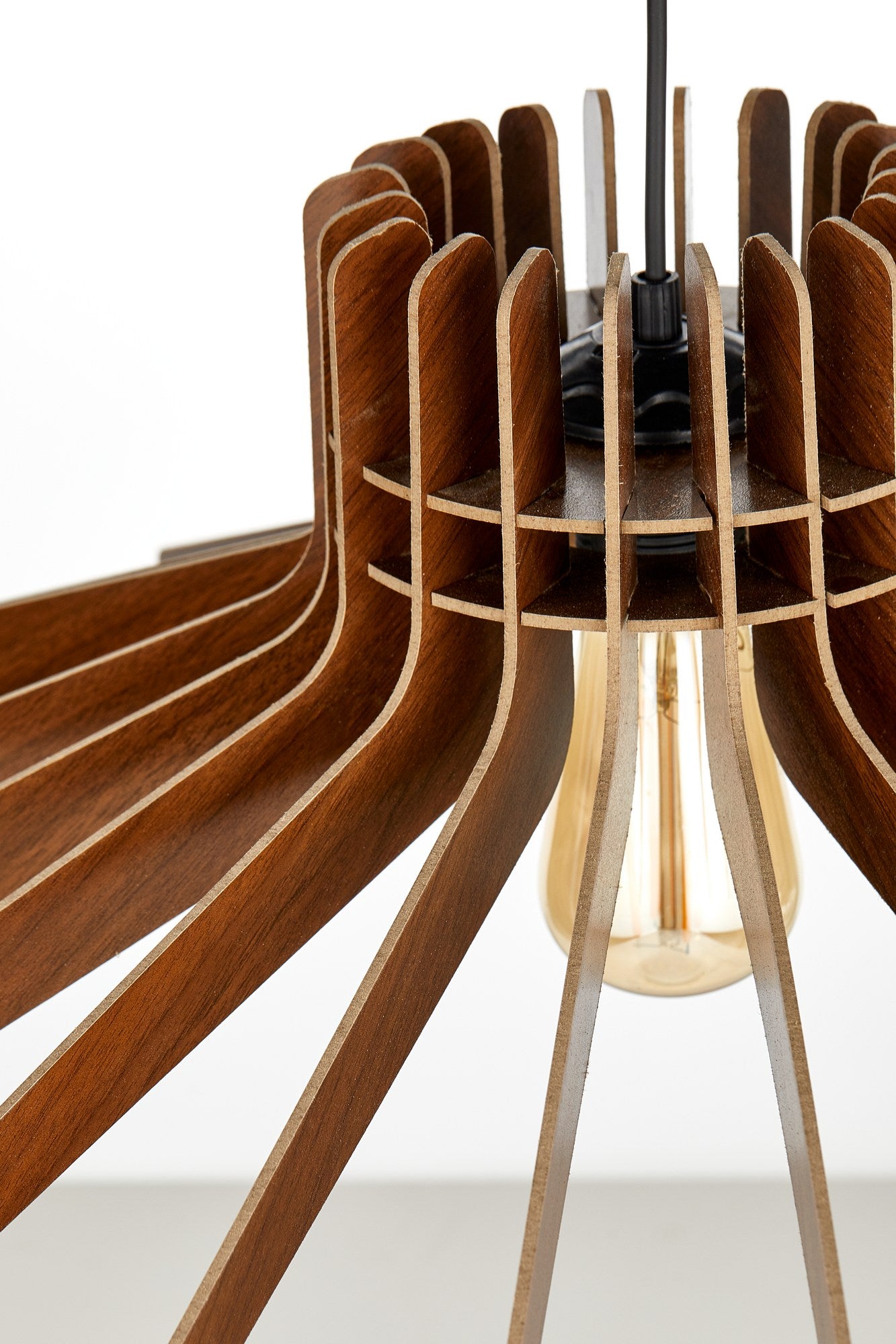 Candeeiro de Teto – 65 cm – Nogueira – MDF