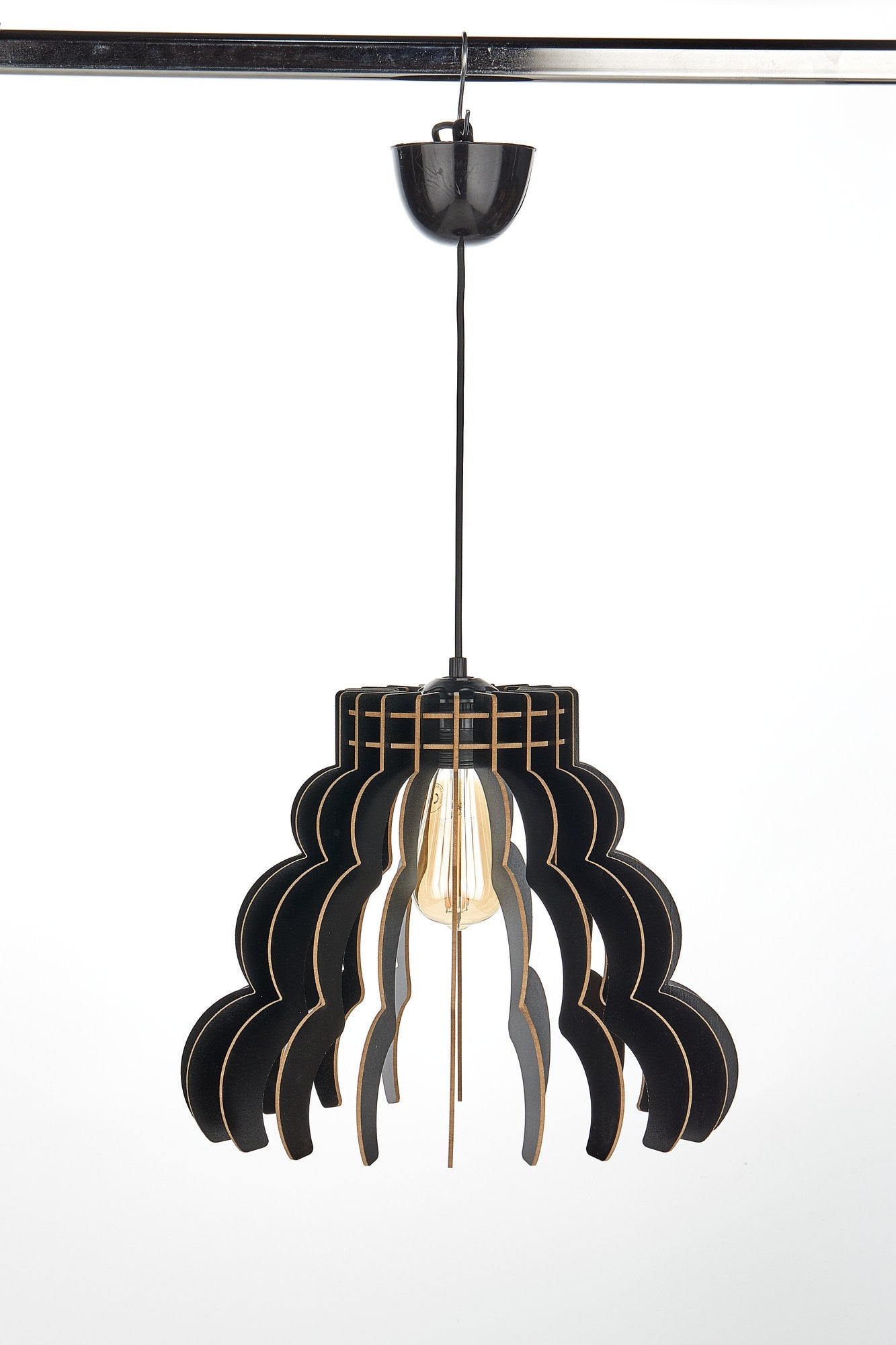 Candeeiro de Teto – 70 cm – Preto – MDF