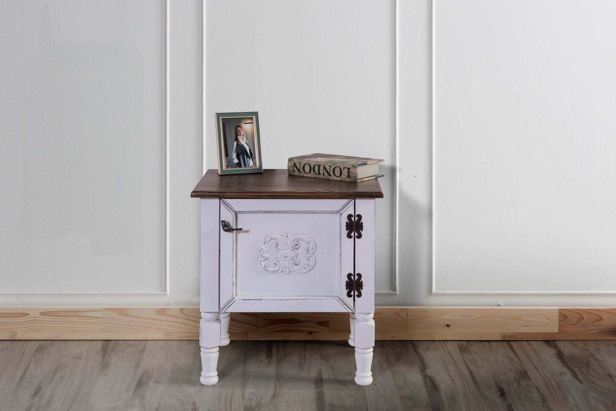 Mesa de Cabeceira – 50x40x52 cm – Branco – MDF