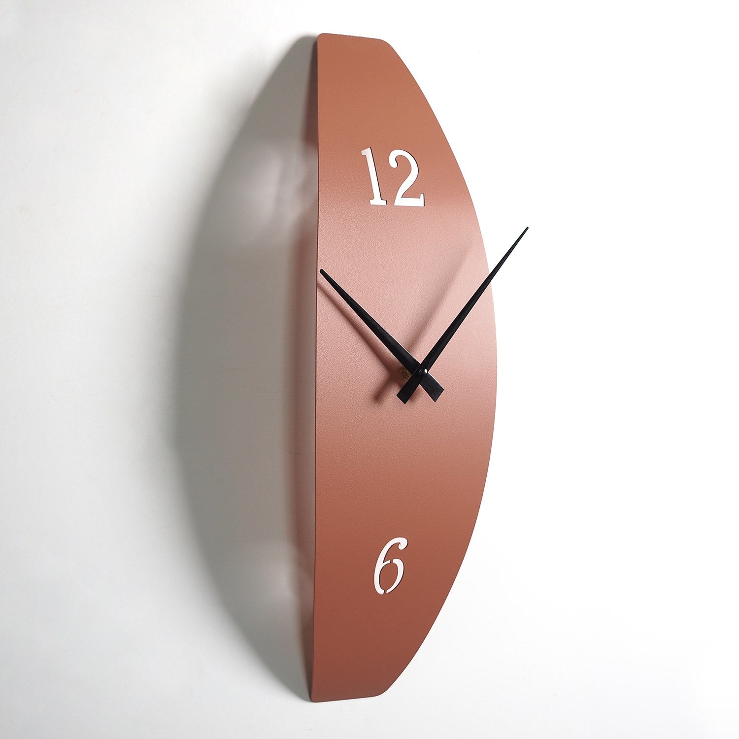 Relógio de Parede Decorativo em Metal Vermelho APS137MWR – 100% Aço (1 mm), Silencioso (varrimento contínuo), 15 x 46 cm