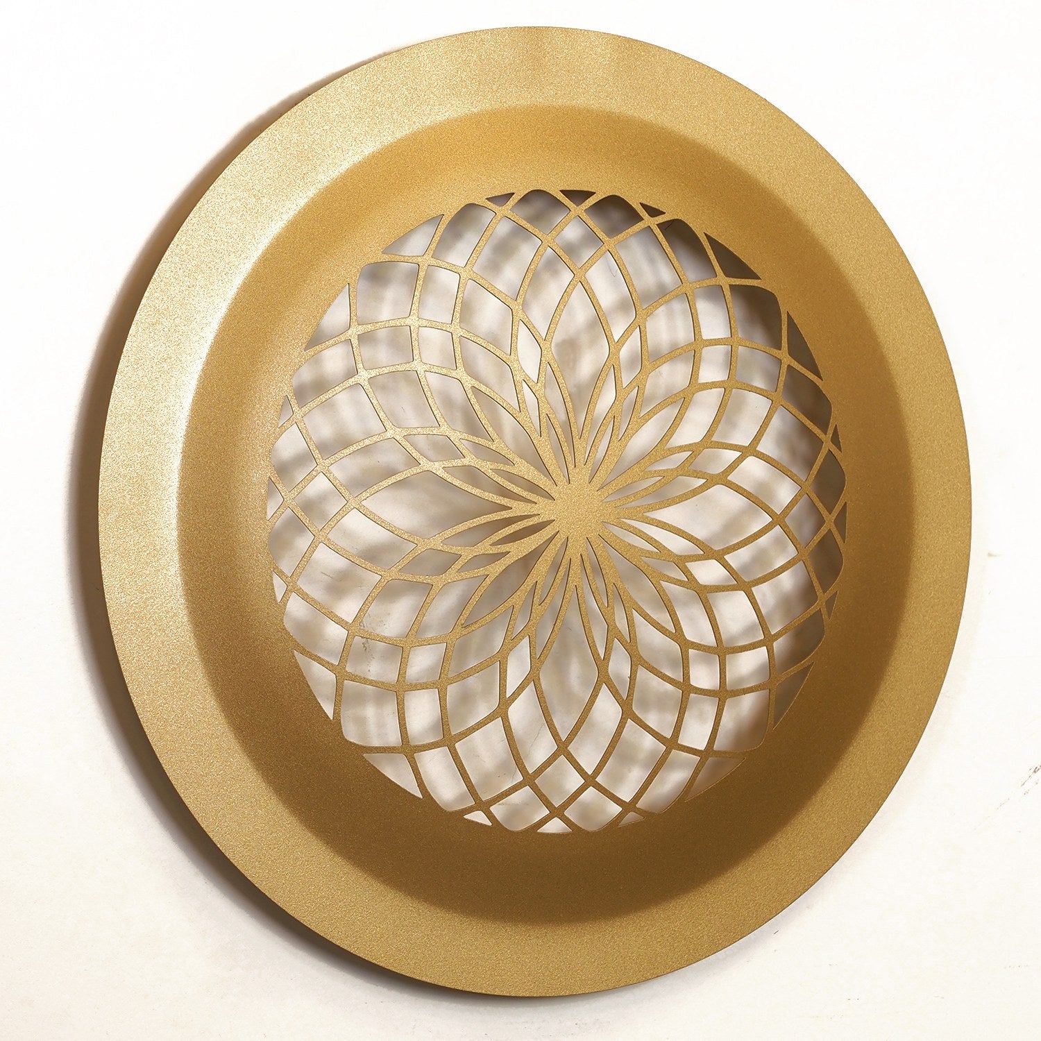 Acessório Decorativo de Parede em Metal Dourado 46x46 cm – Aço 100% (1,2 mm), 1,2 kg (APT757MAA)