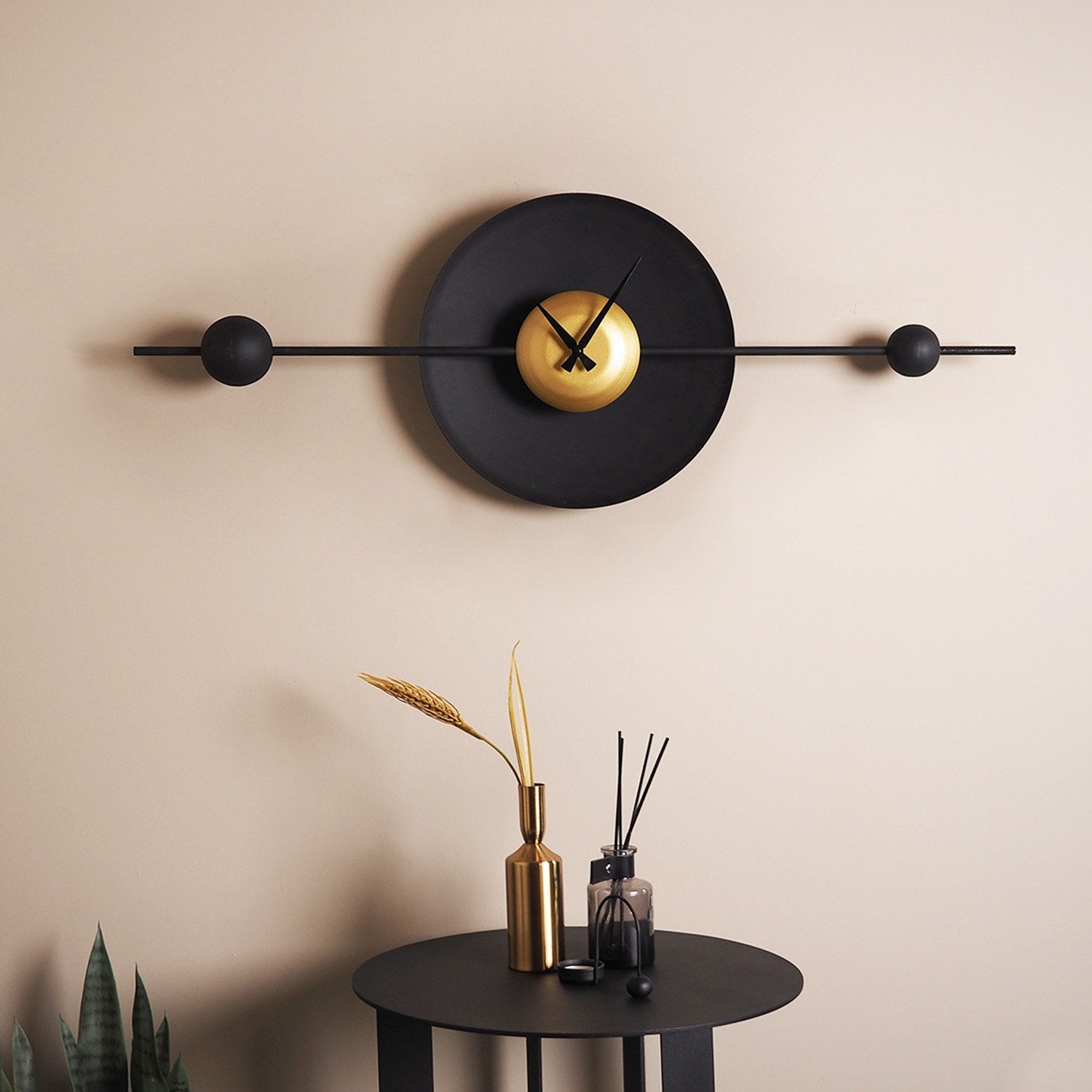 Relógio de Parede Decorativo em Metal (Aço 100%) Dourado/Preto, 36x99 cm, Mecanismo Silencioso