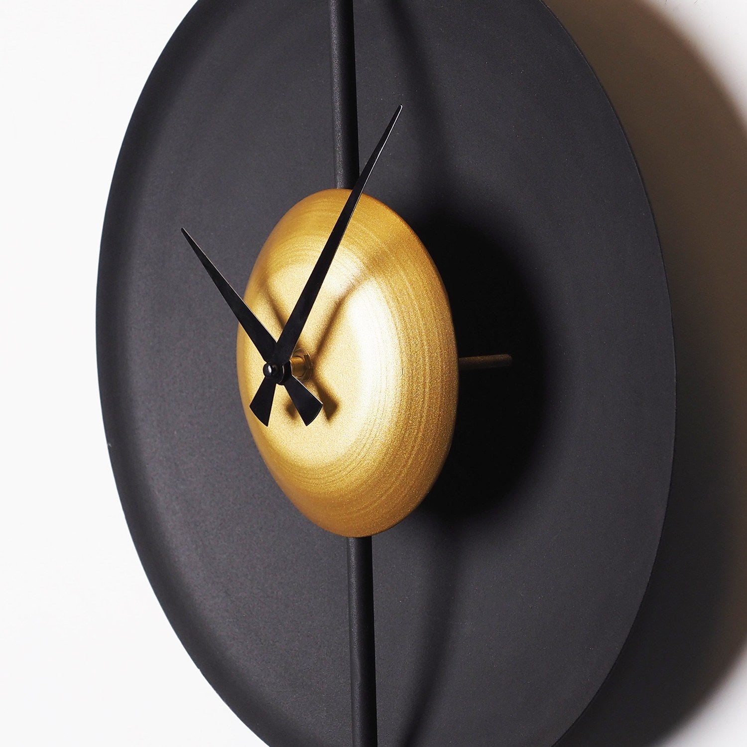 Relógio de Parede Decorativo em Metal (Aço 100%) Dourado/Preto, 36x99 cm, Mecanismo Silencioso