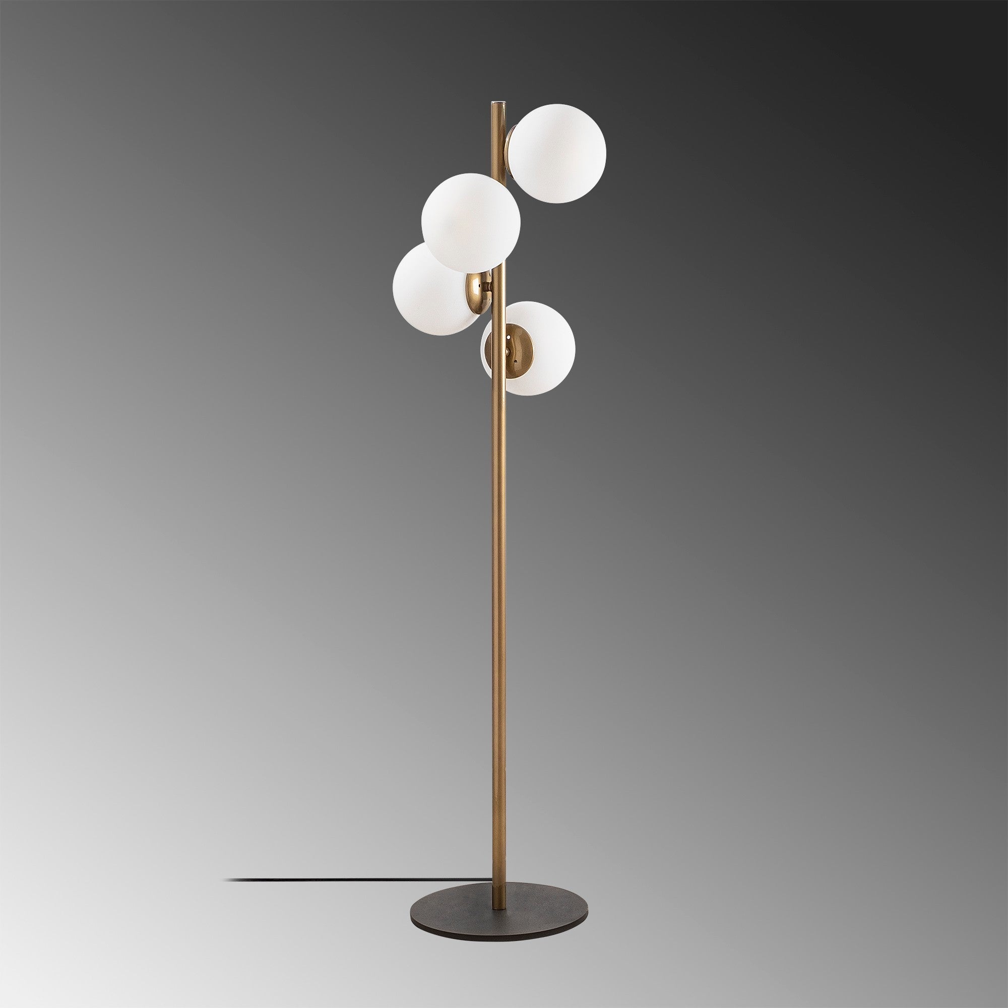 Candeeiro de Pé escandinava, corpo em metal dourado, 130 cm de altura, base de 32 x 32 cm, 4 soquetes E27, design elegante para decoração moderna, classificação IP20