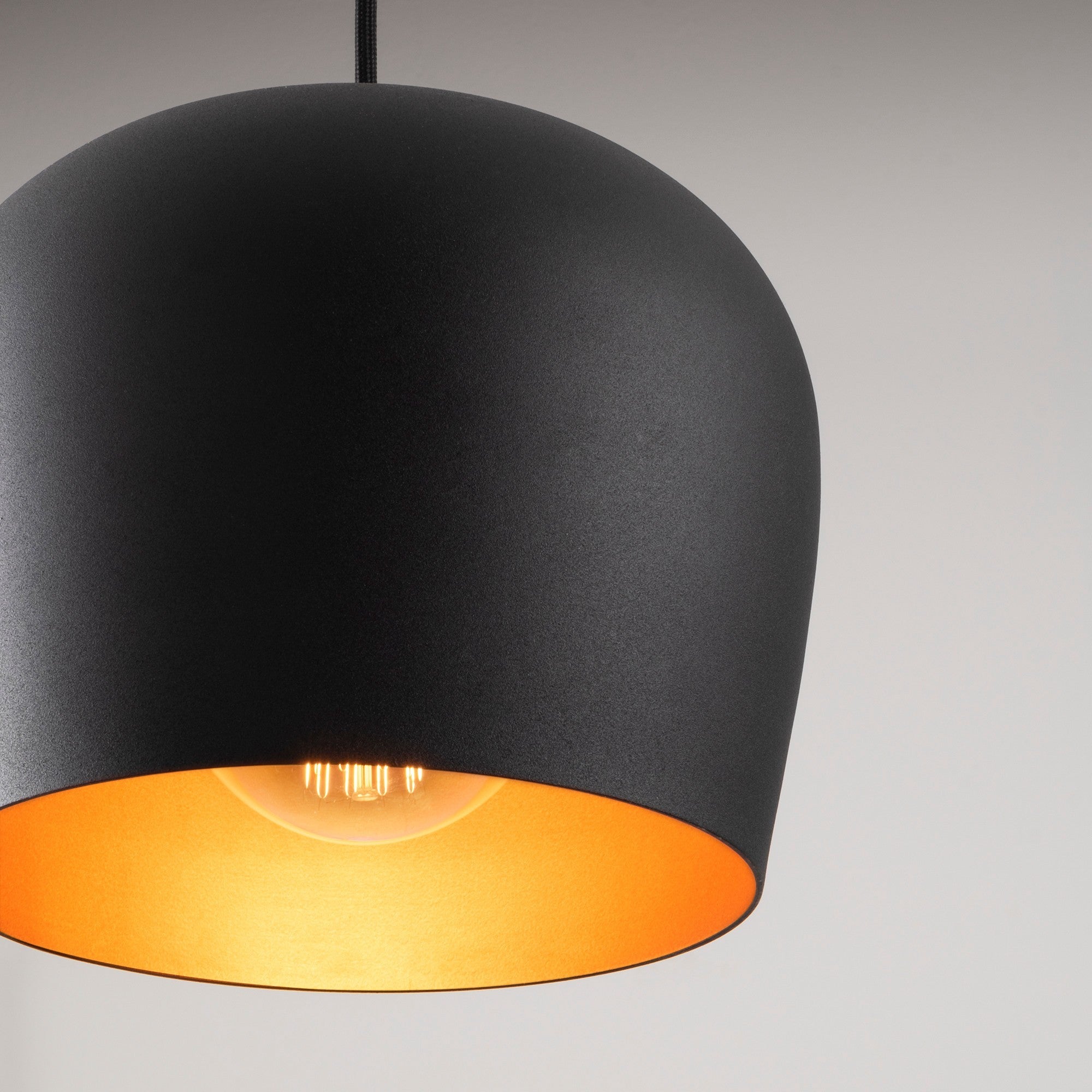 Candeeiro de Teto Industrial Moderno, Corpo em Ferro Preto, 23 cm de Diâmetro, 114 cm de Altura | Soquete E27, 40 W Máx. | Iluminação Elegante para Decoração Escandinava