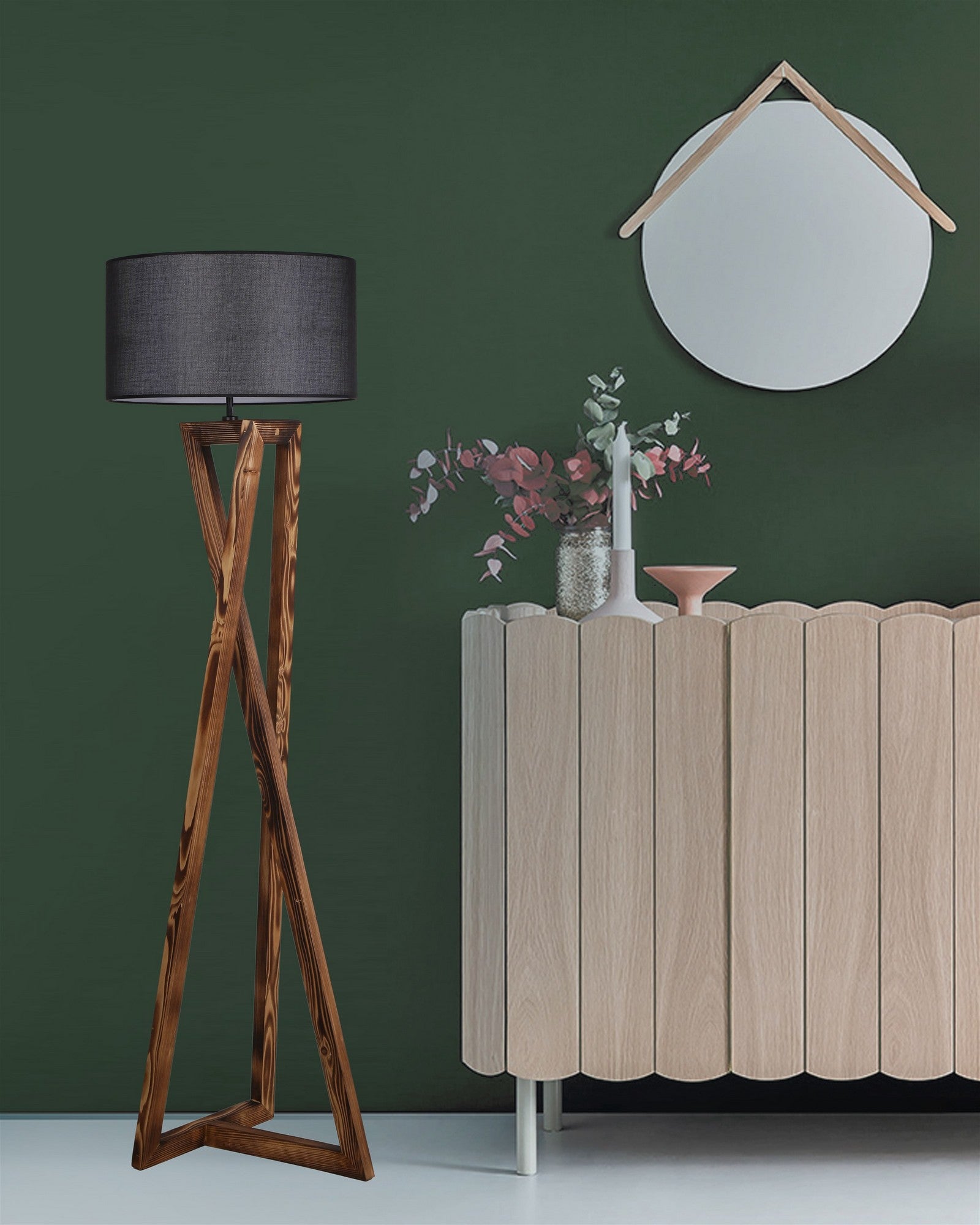Candeeiro de Pé – 150 cm – Marrom e Preto – Madeira de Abeto