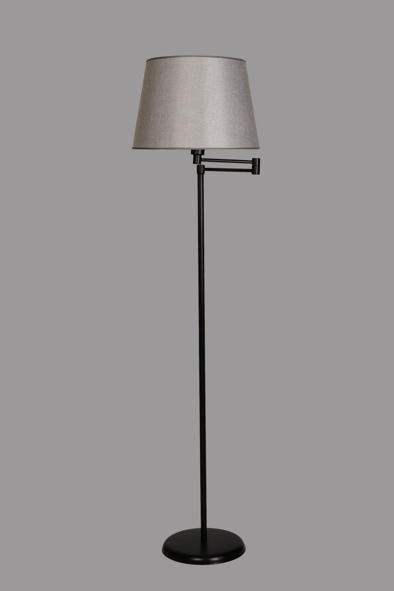 Candeeiro de Pé – 170 cm – Preto e Cinza – Metal