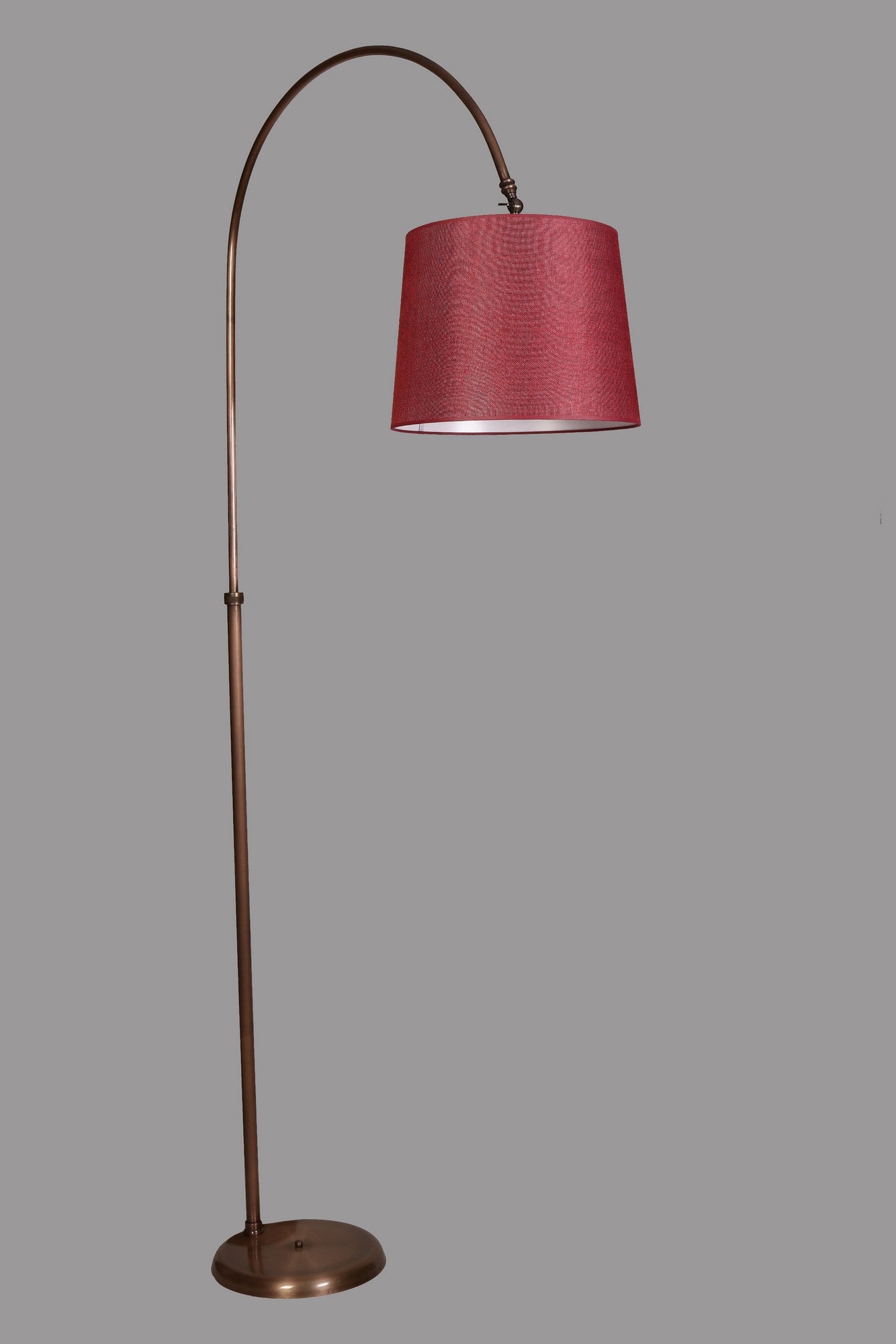 Candeeiro de Pé – 200 cm – Vermelho Escarlate – Metal