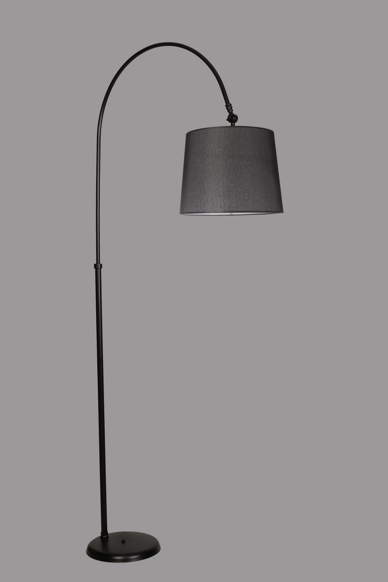 Candeeiro de Pé – 200 cm – Preto – Metal