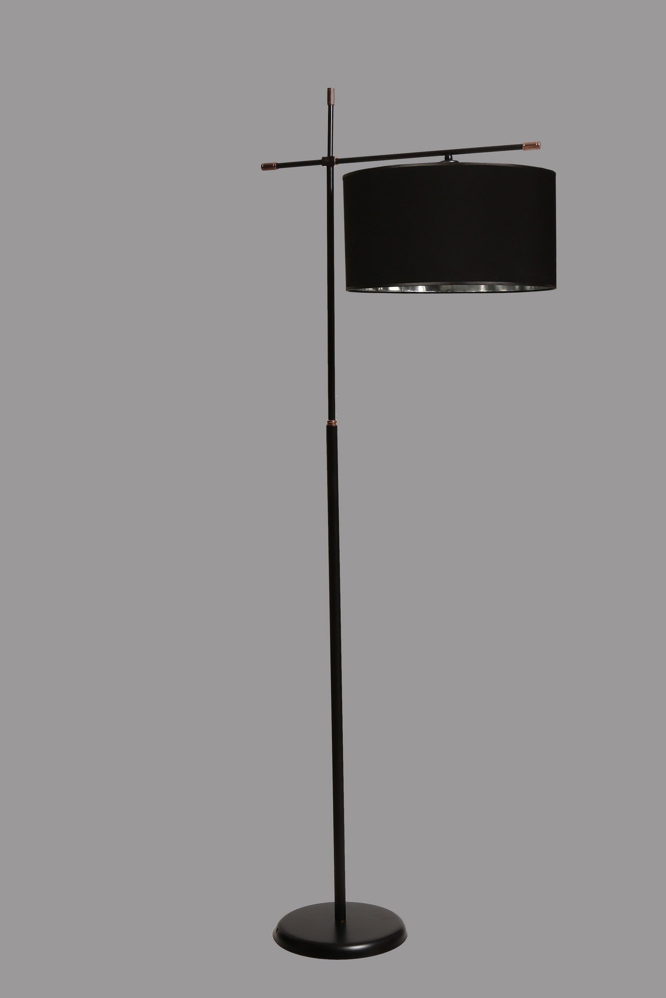 Candeeiro de Pé – 170 cm – Preto e Cromado – Metálico