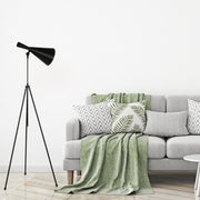 Candeeiro de Pé – 120 cm a 175 cm – Preto – Metal