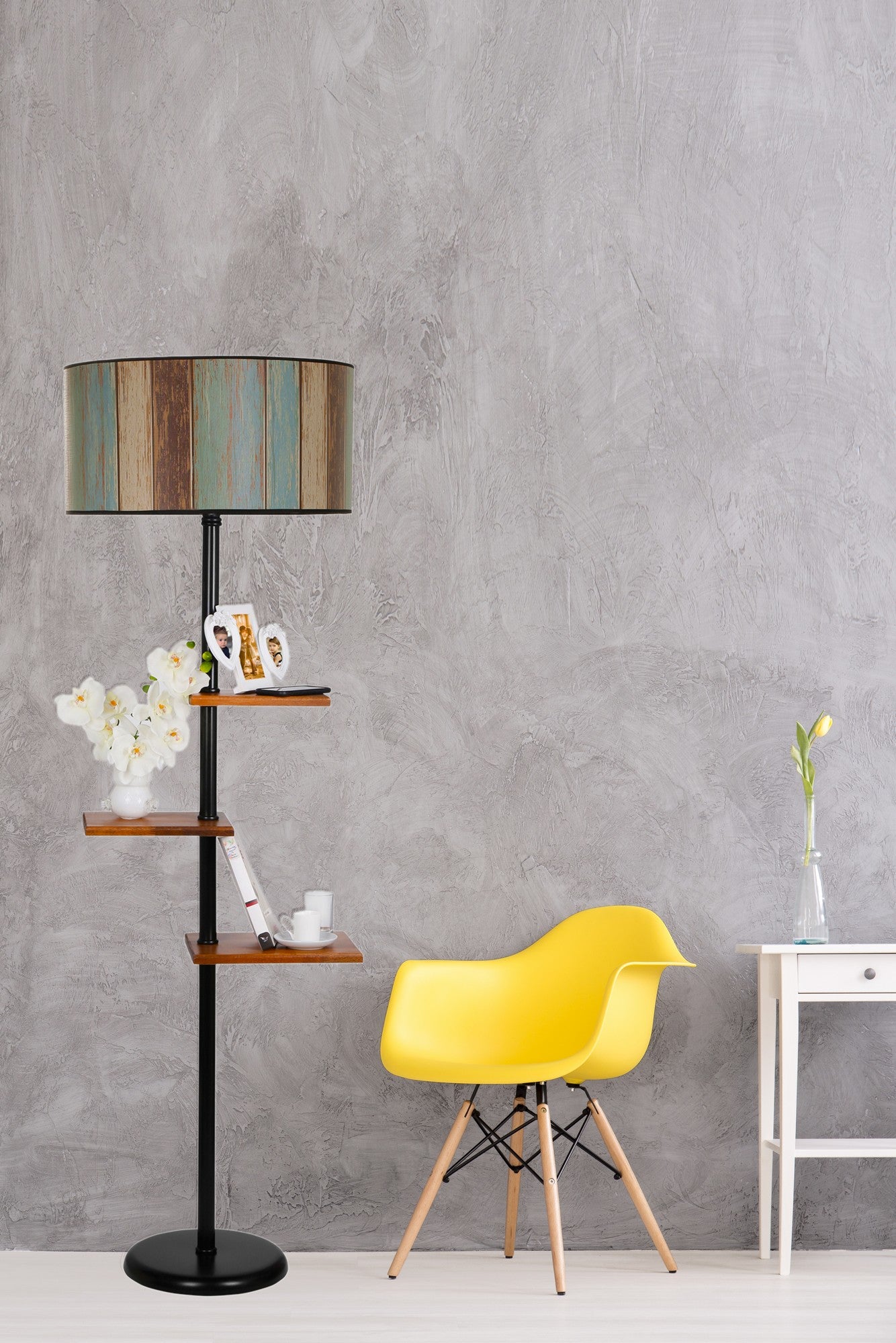 Candeeiro de Pé – 170 cm – Multicolorido – Metal e Tecido
