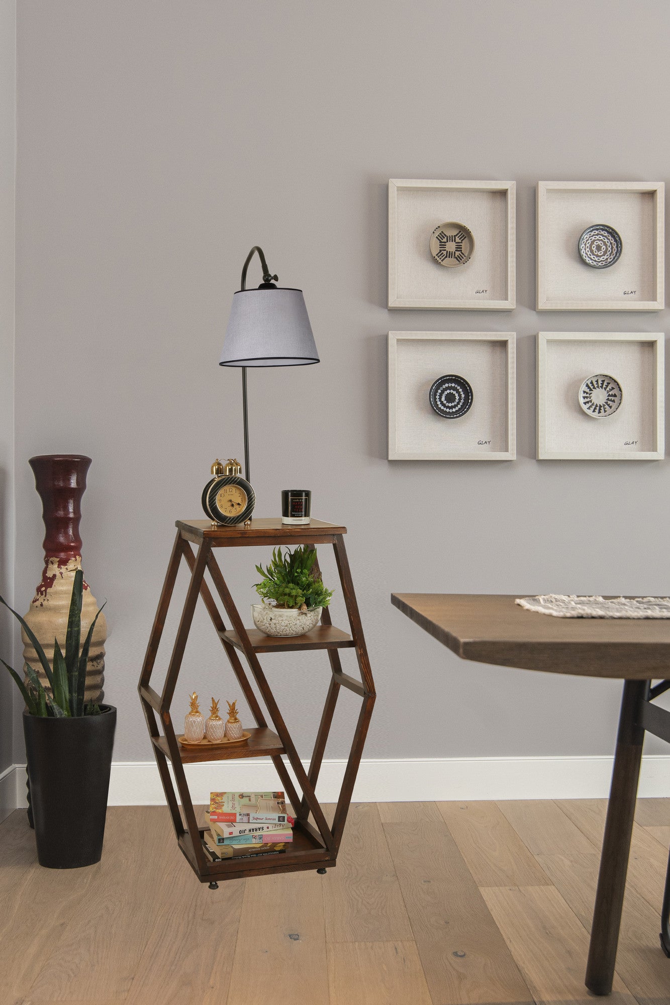Candeeiro de Pé – 165 cm – Cinza – Metal