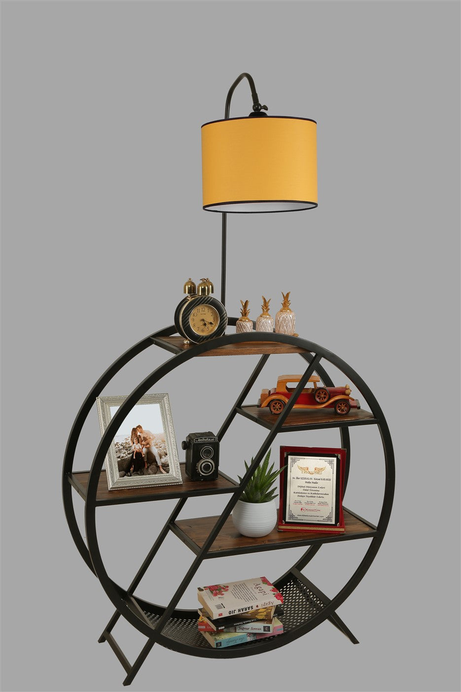 Candeeiro de Pé – 165 cm – Amarelo – Metal e Madeira