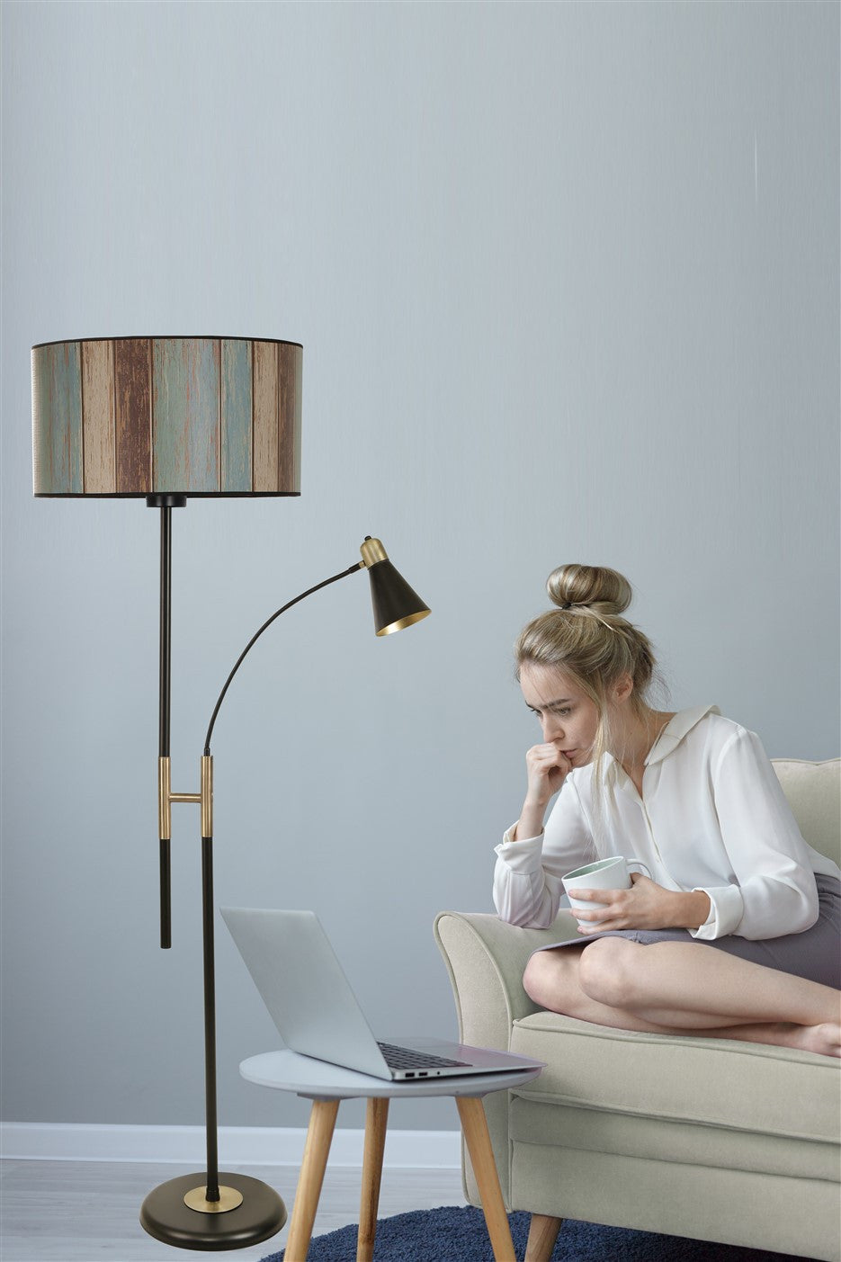 Candeeiro de Pé – 165 cm – Multicolorido – Metal