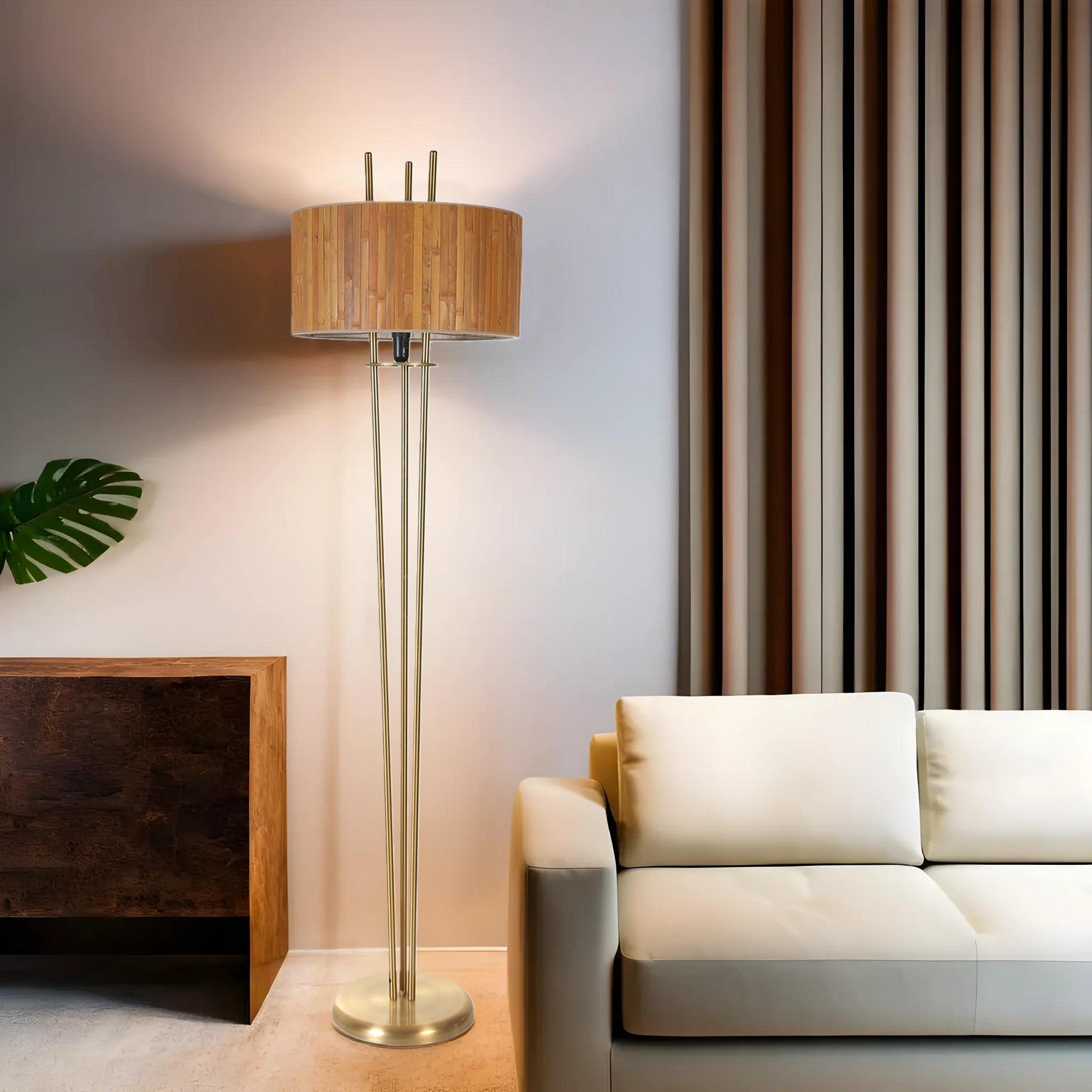 Candeeiro de Pé – 165 cm – Carvalho e Dourado – Metal e Bambu