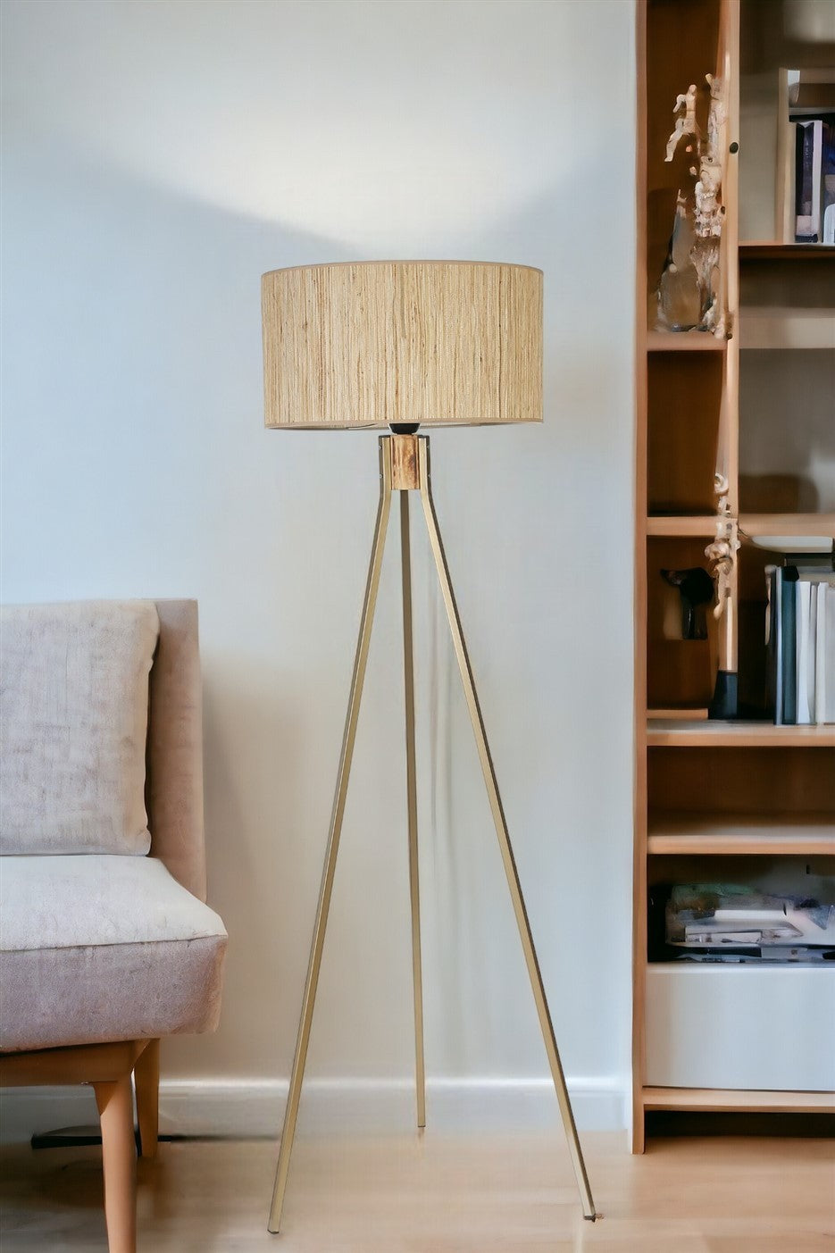 Candeeiro de Pé – 155 cm – Carvalho/Dourado – Metal/Madeira