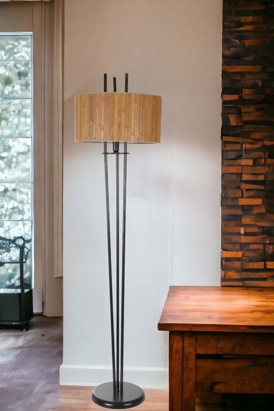 Candeeiro de Pé – 165 cm – Preto e Carvalho – Metal com Bambu