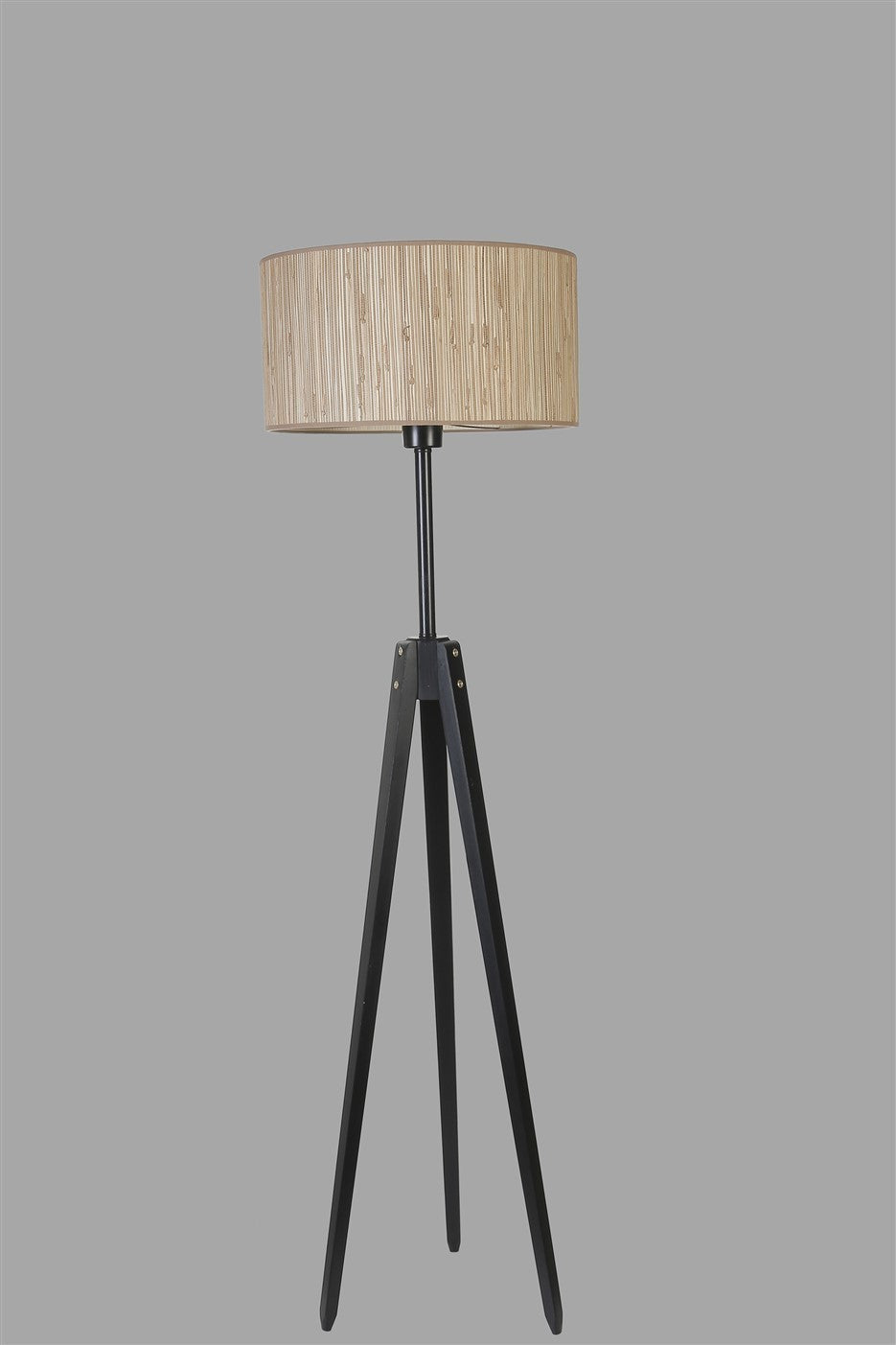Candeeiro de Pé – 155 cm – Carvalho e Preto – Metal e Madeira