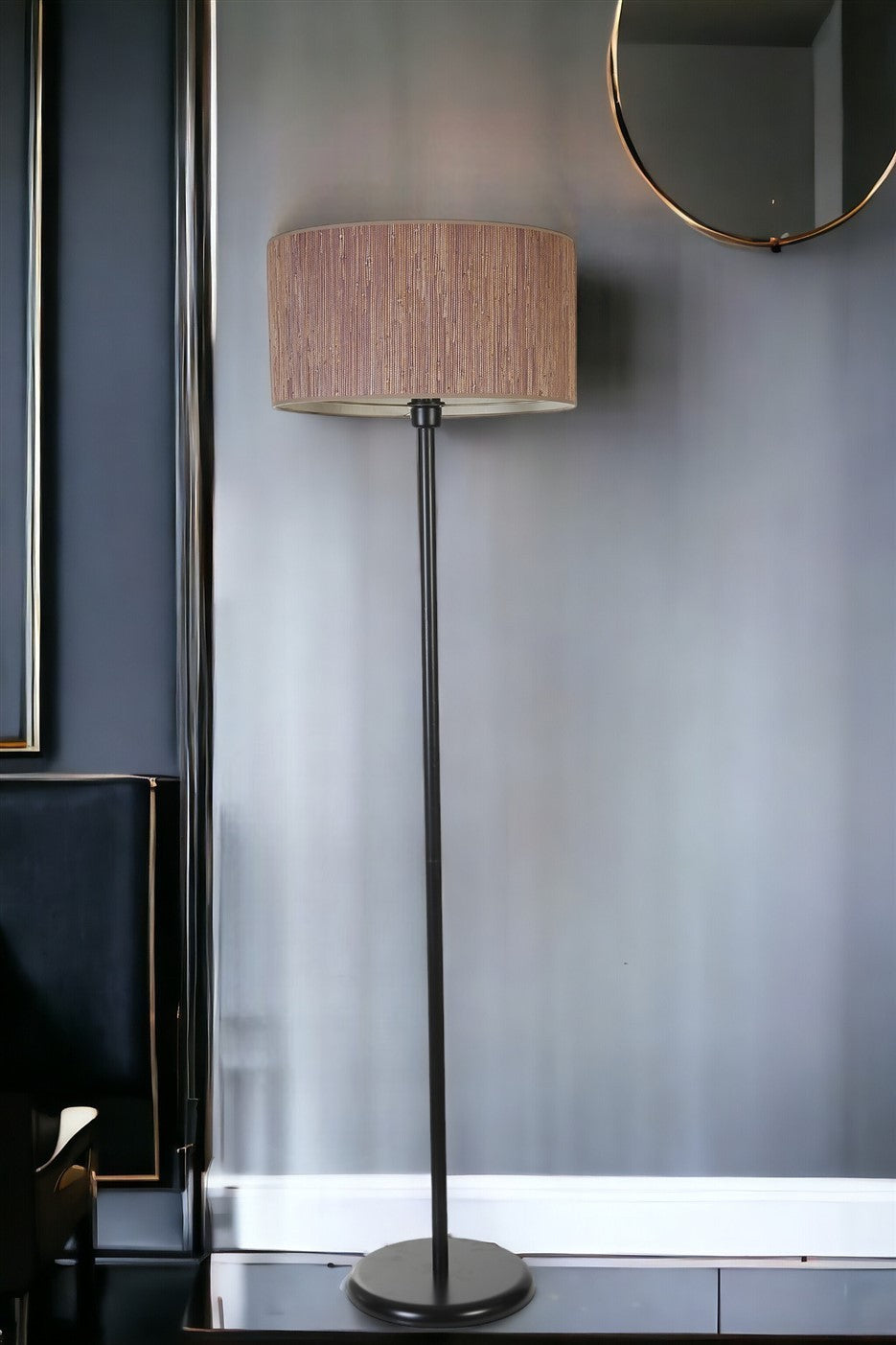 Candeeiro de Pé – 162 cm – Preto – Metal e Bambu
