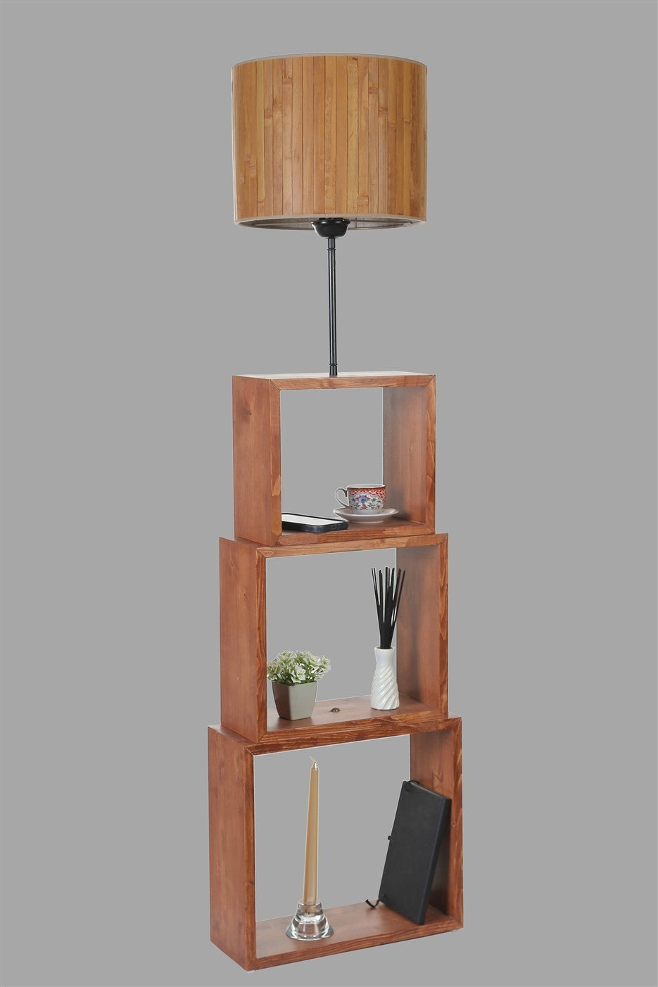 Candeeiro de Pé – 140 cm – Madeira e Noz – Metal e Tecido