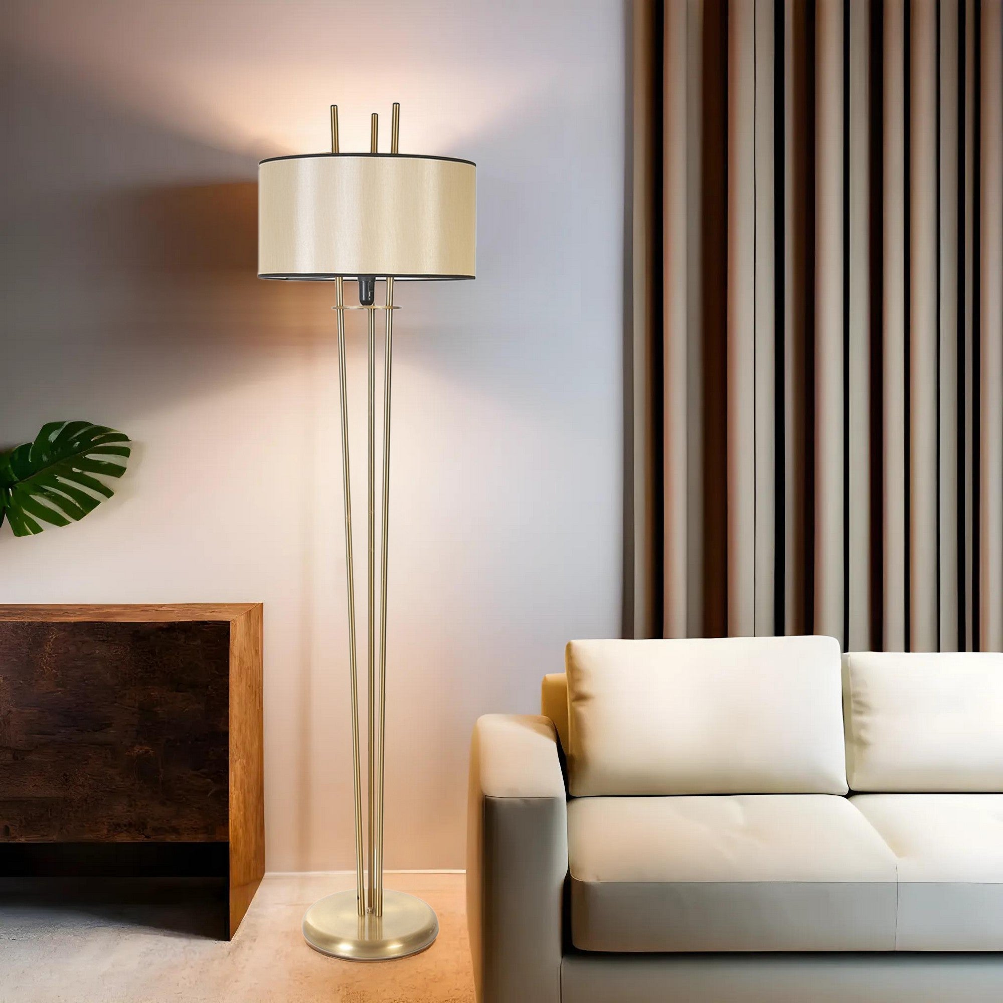Candeeiro de Pé – 165 cm – Dourado e Preto – Metal
