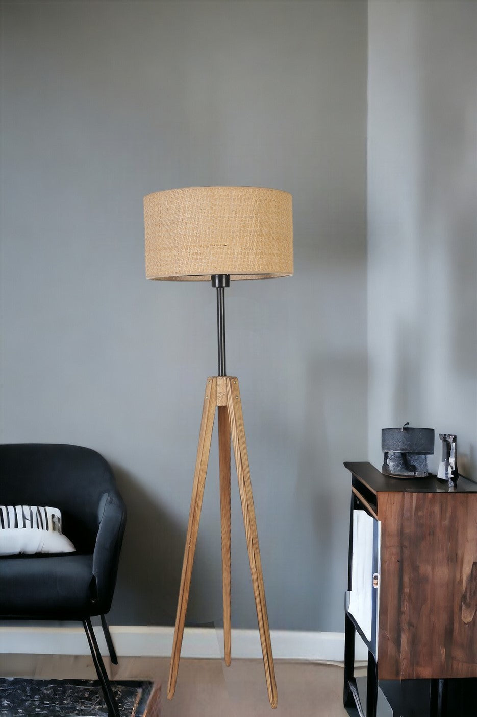 Candeeiro de Pé – 155 cm – Dourado – Metal ou Madeira