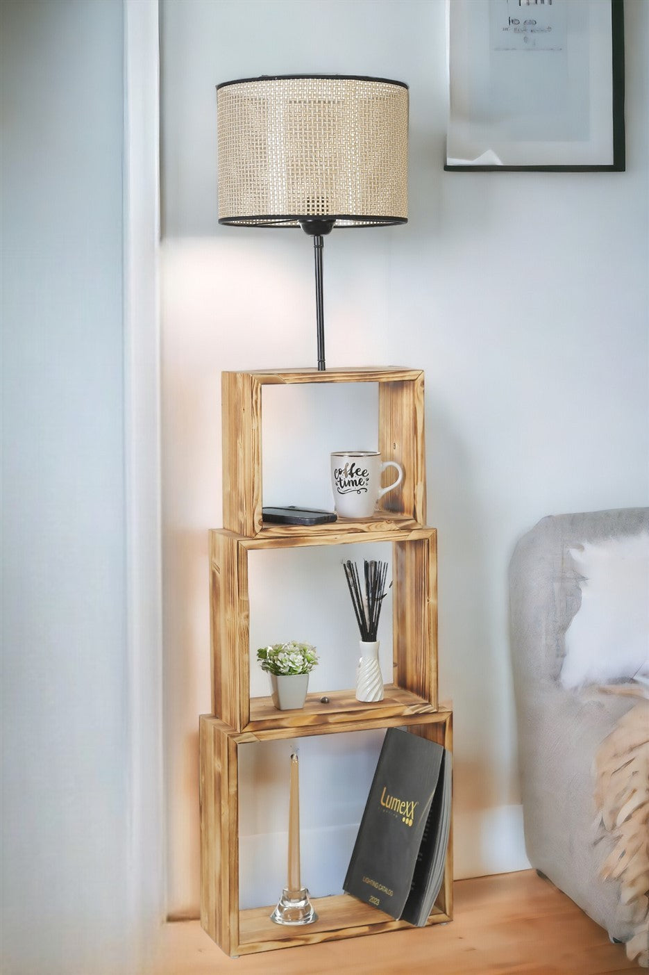 Candeeiro de Pé – 140 cm – Dourado e Carvalho – Metal ou Madeira