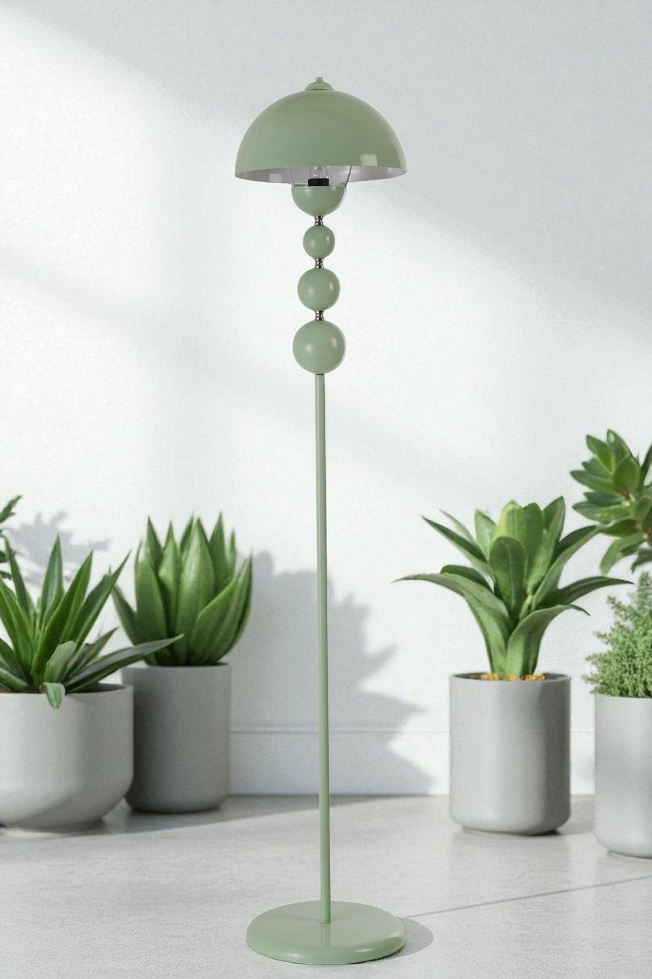 Candeeiro de Pé – 155 cm de altura – Menta – Metal